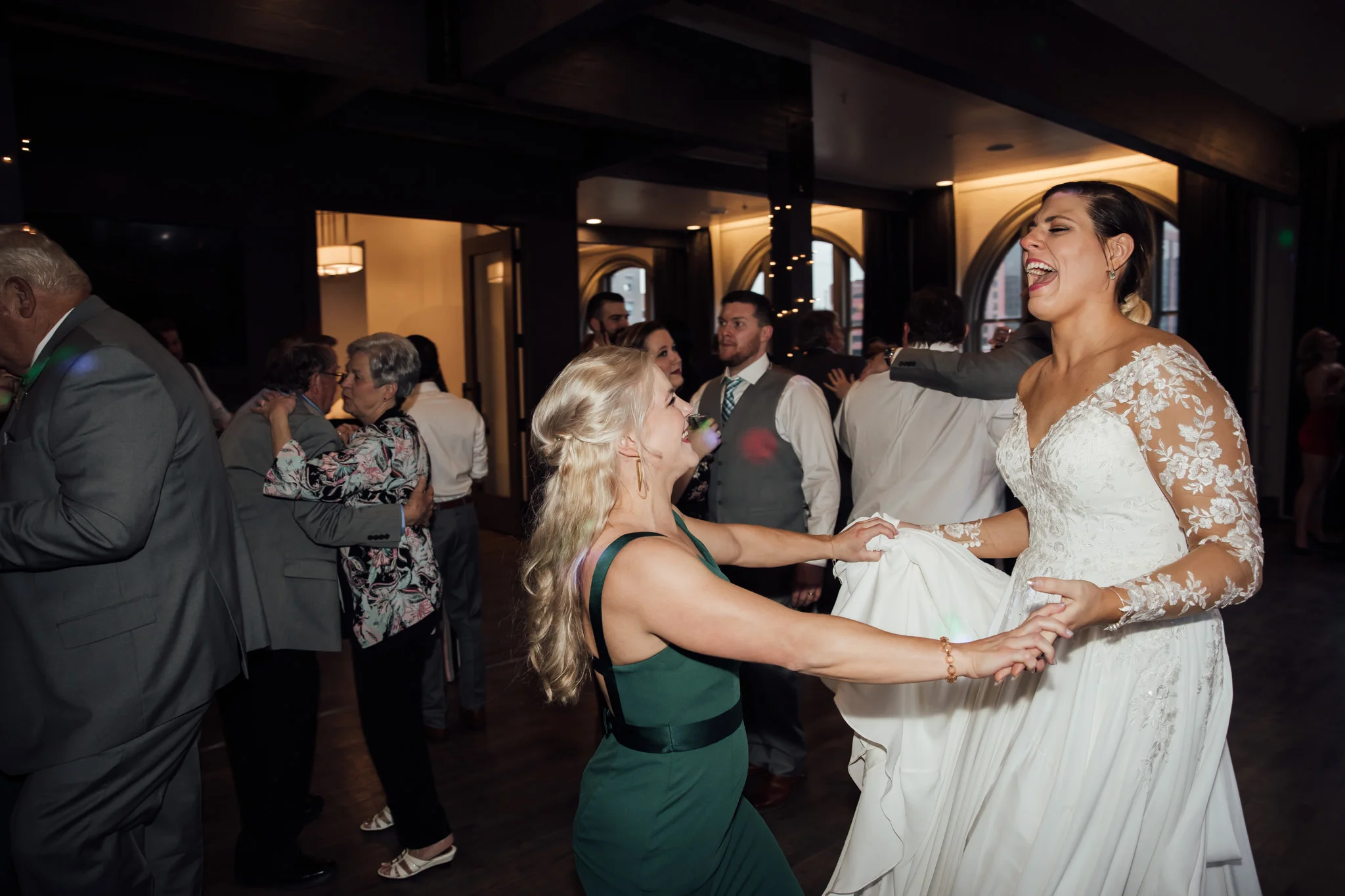 phantom-canyon-brewery-colorado-springs-wedding-photographer-10.jpg