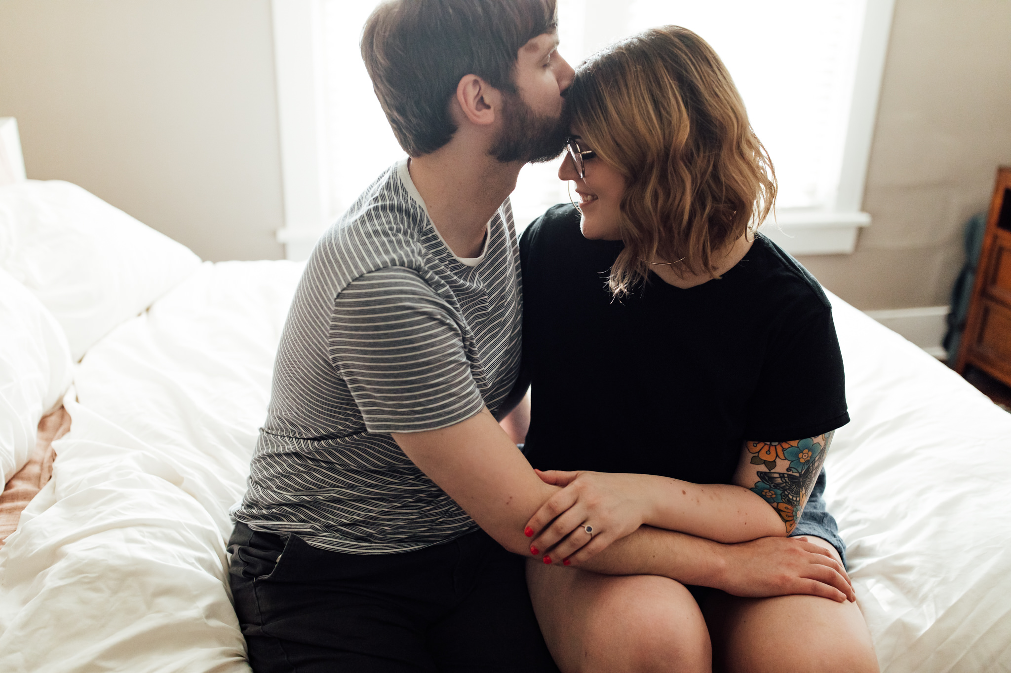 midtown-engagement-pictures-thewarmtharoundyou-memphis-wedding-photographers-alex-matt-28.jpg
