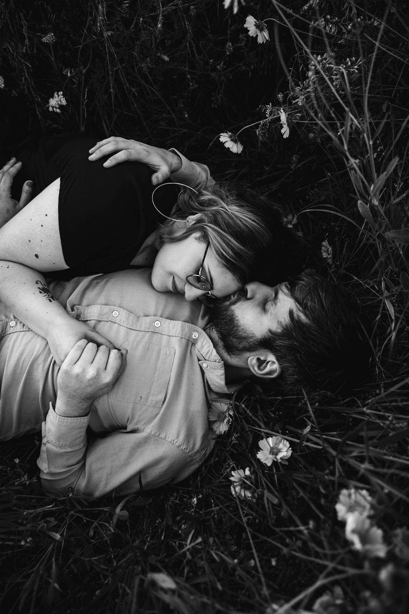 midtown-engagement-pictures-thewarmtharoundyou-memphis-wedding-photographers-alex-matt-71.jpg