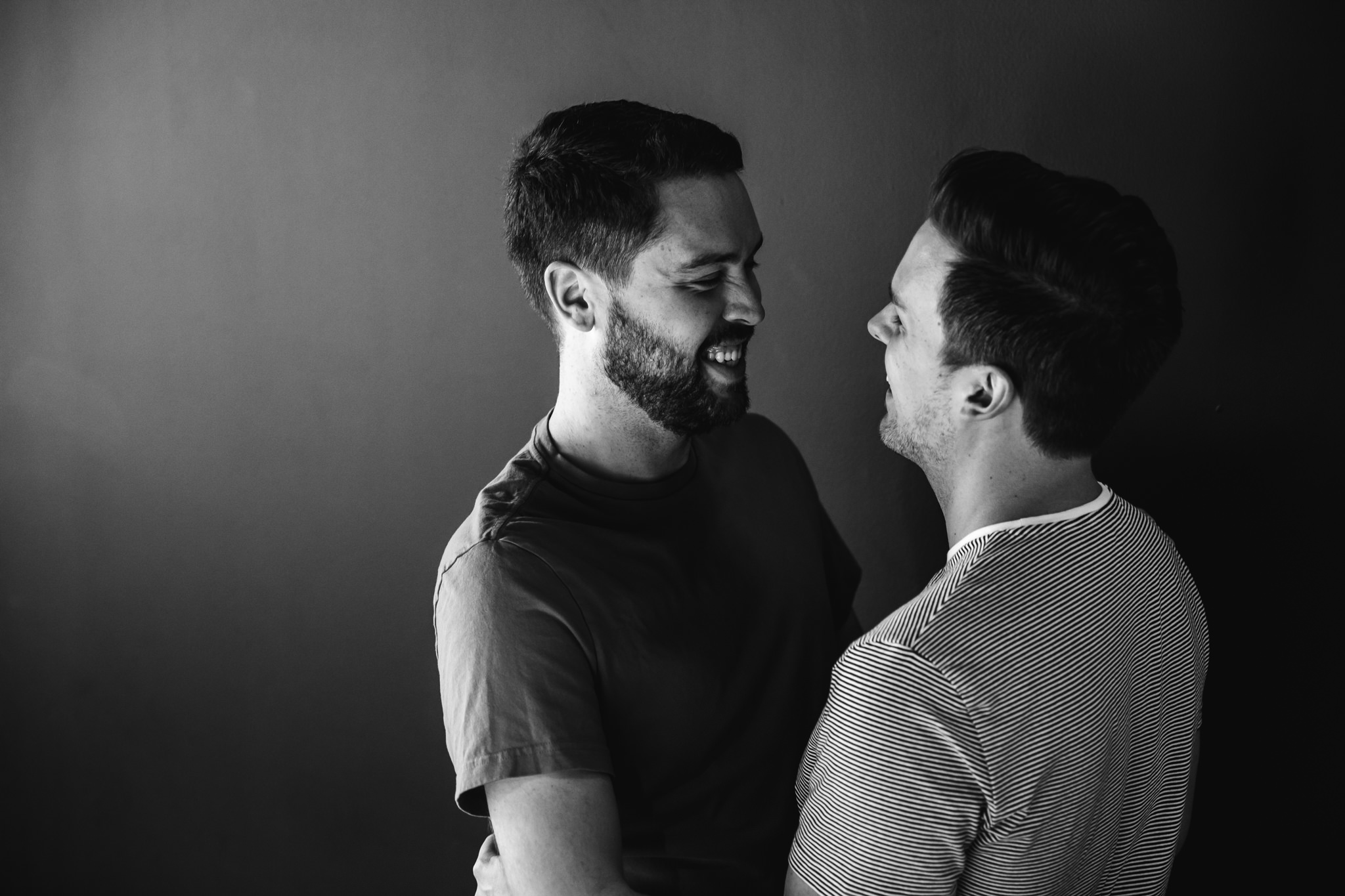 peabody-engagement-pictures-downtown-memphis-thewarmtharoundyou-shelby-alex-17.jpg