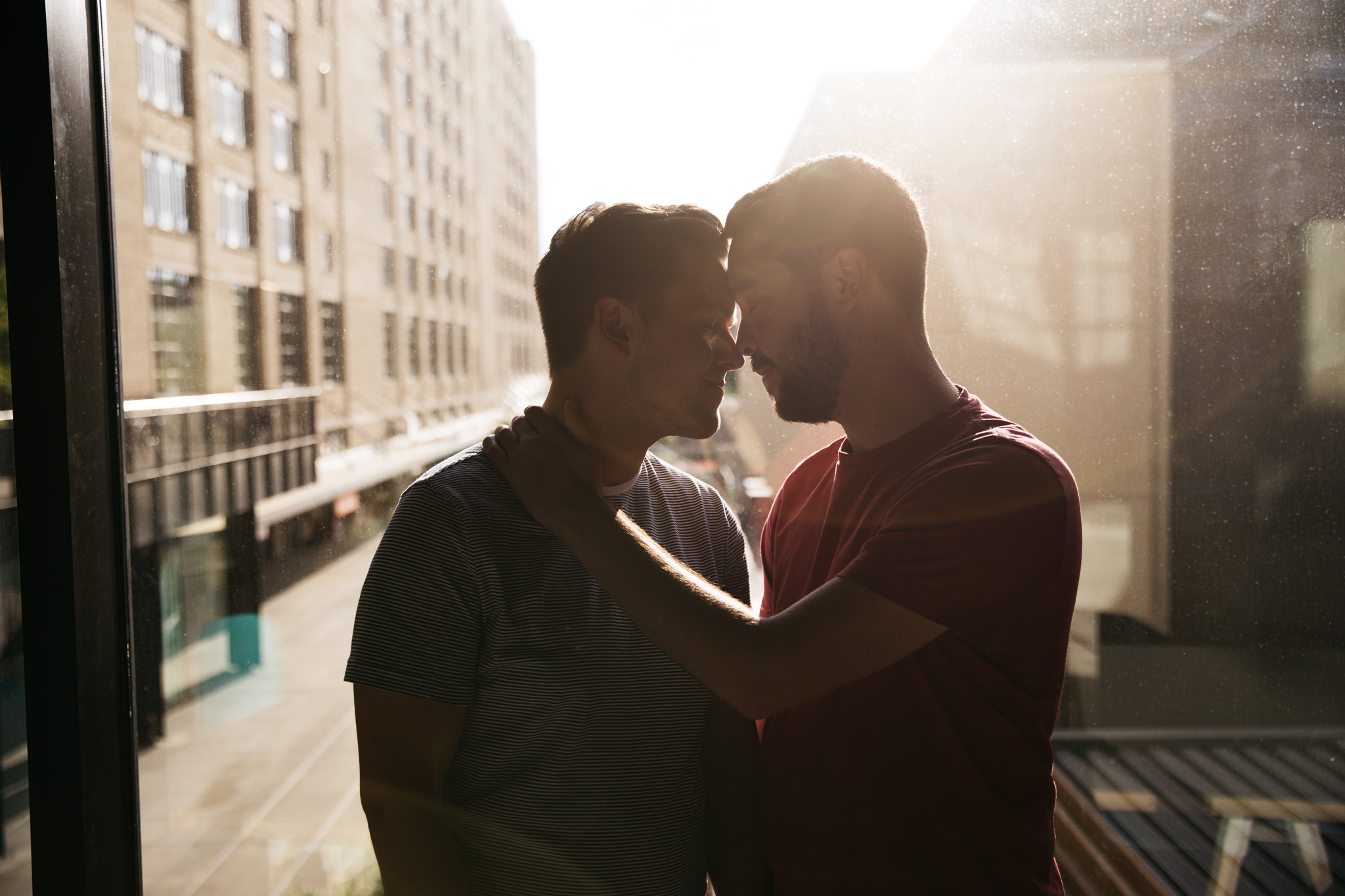 peabody-engagement-pictures-downtown-memphis-thewarmtharoundyou-shelby-alex-33.jpg