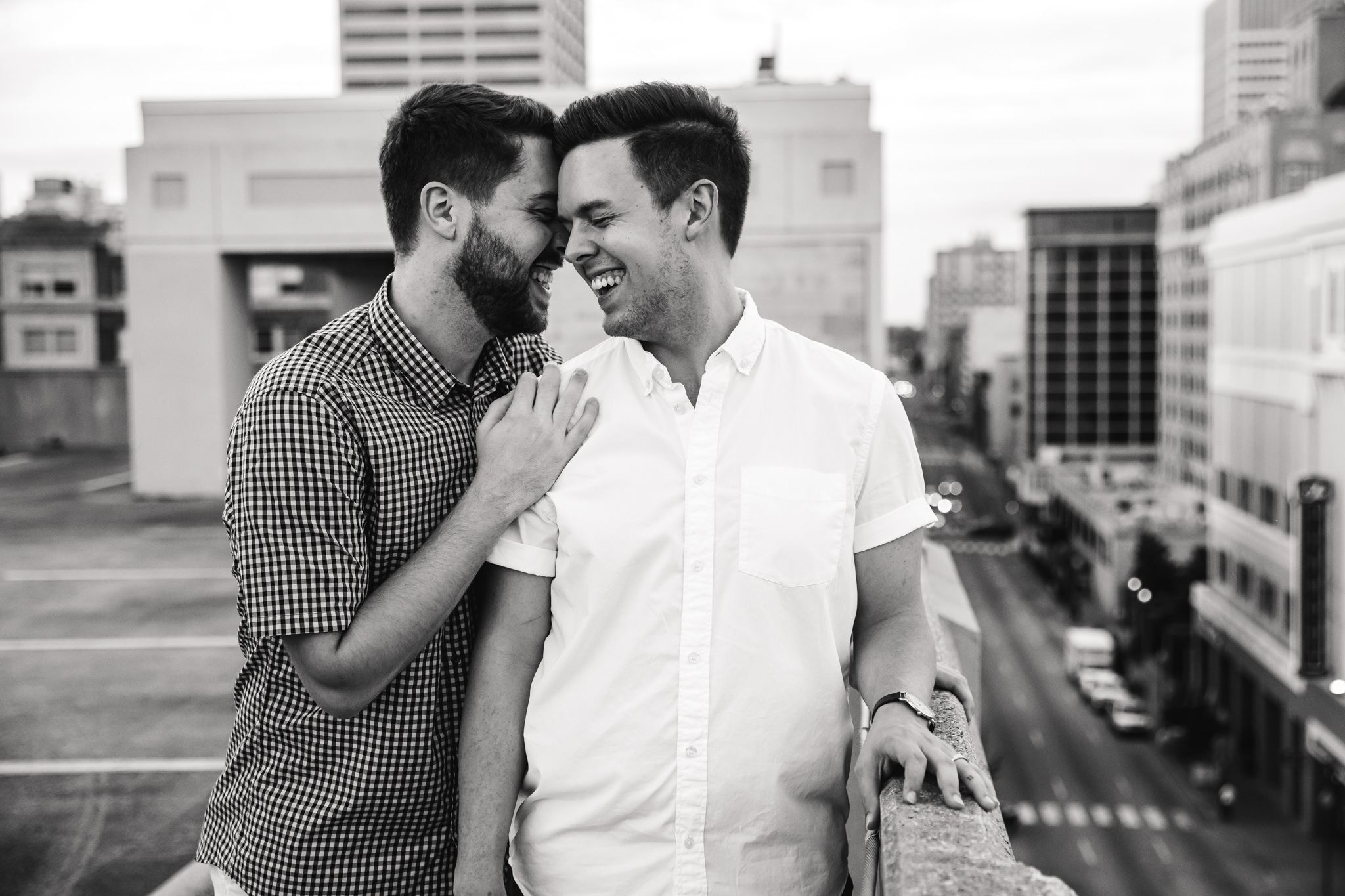peabody-engagement-pictures-downtown-memphis-thewarmtharoundyou-shelby-alex-51.jpg