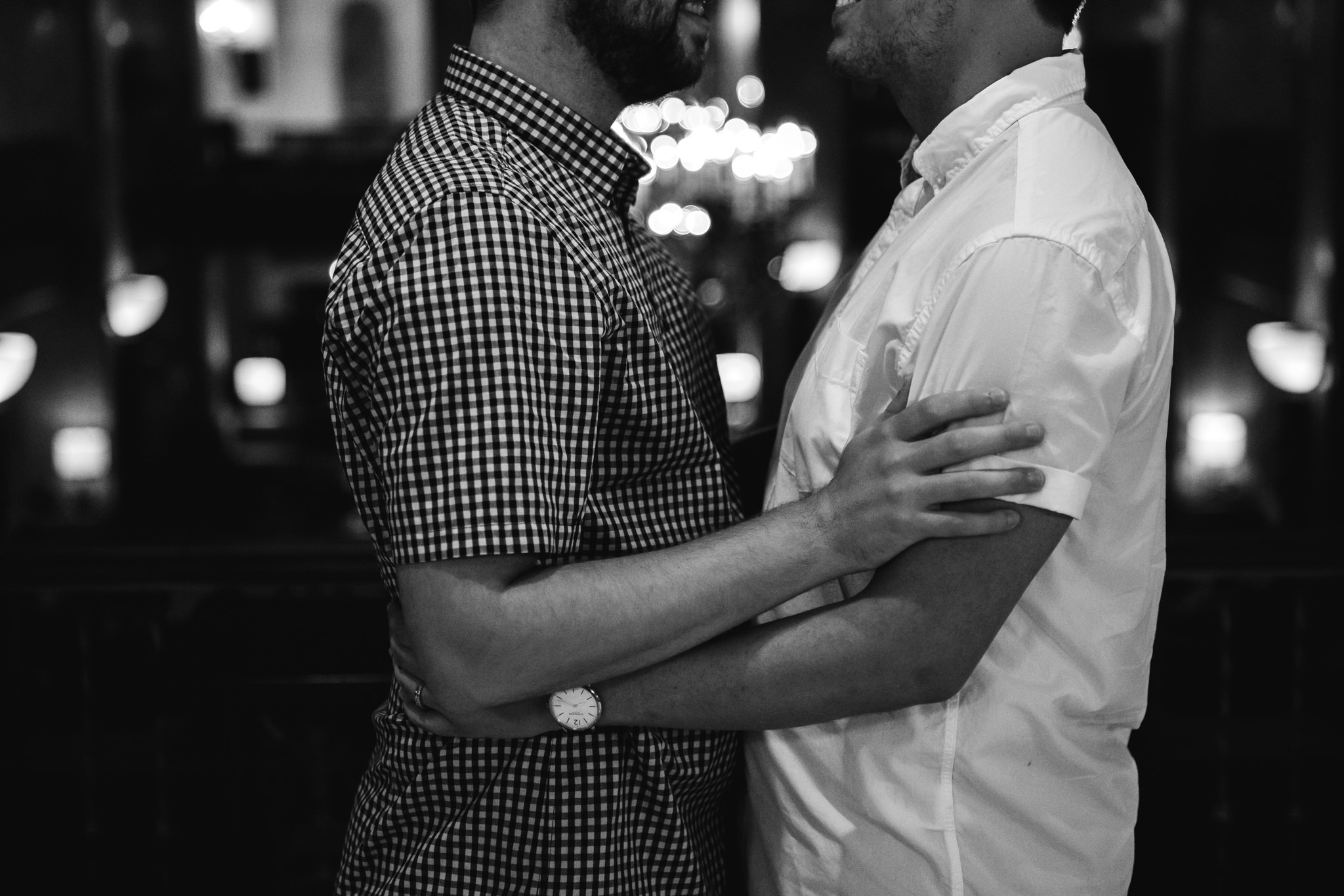 peabody-engagement-pictures-downtown-memphis-thewarmtharoundyou-shelby-alex-72.jpg