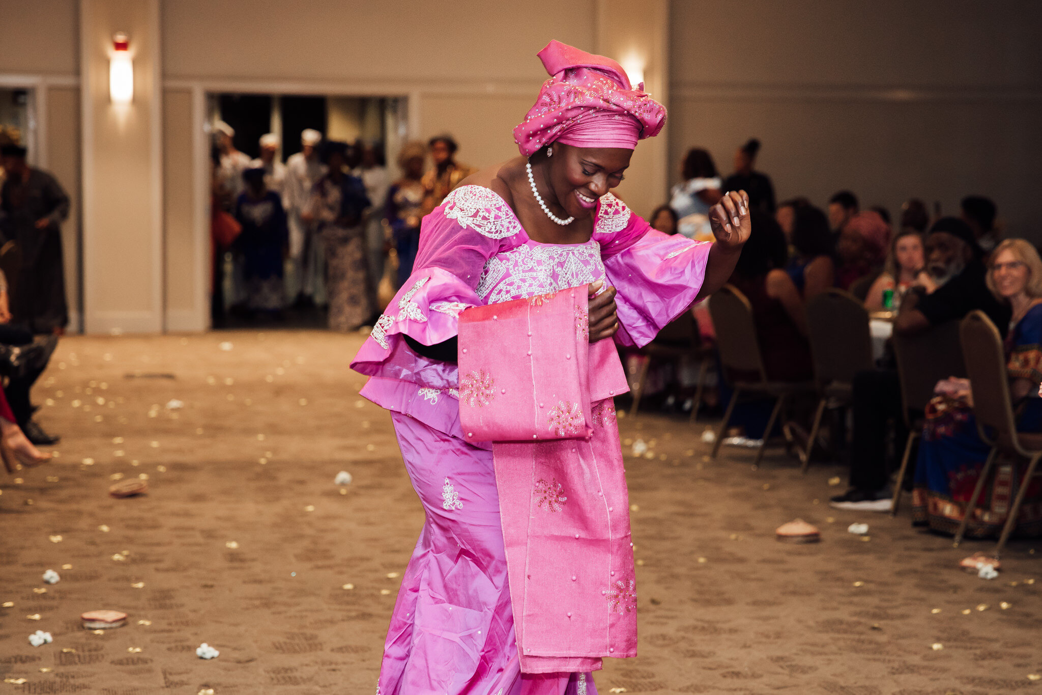 traditional-nigerian-ceremony-thewarmtharoundyou-memphis-wedding-photographer-brooke-nelson-80.jpg