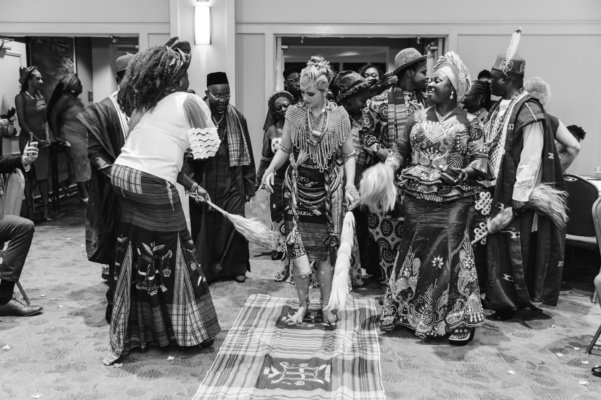 traditional-nigerian-ceremony-thewarmtharoundyou-memphis-wedding-photographer-brooke-nelson-191.jpg