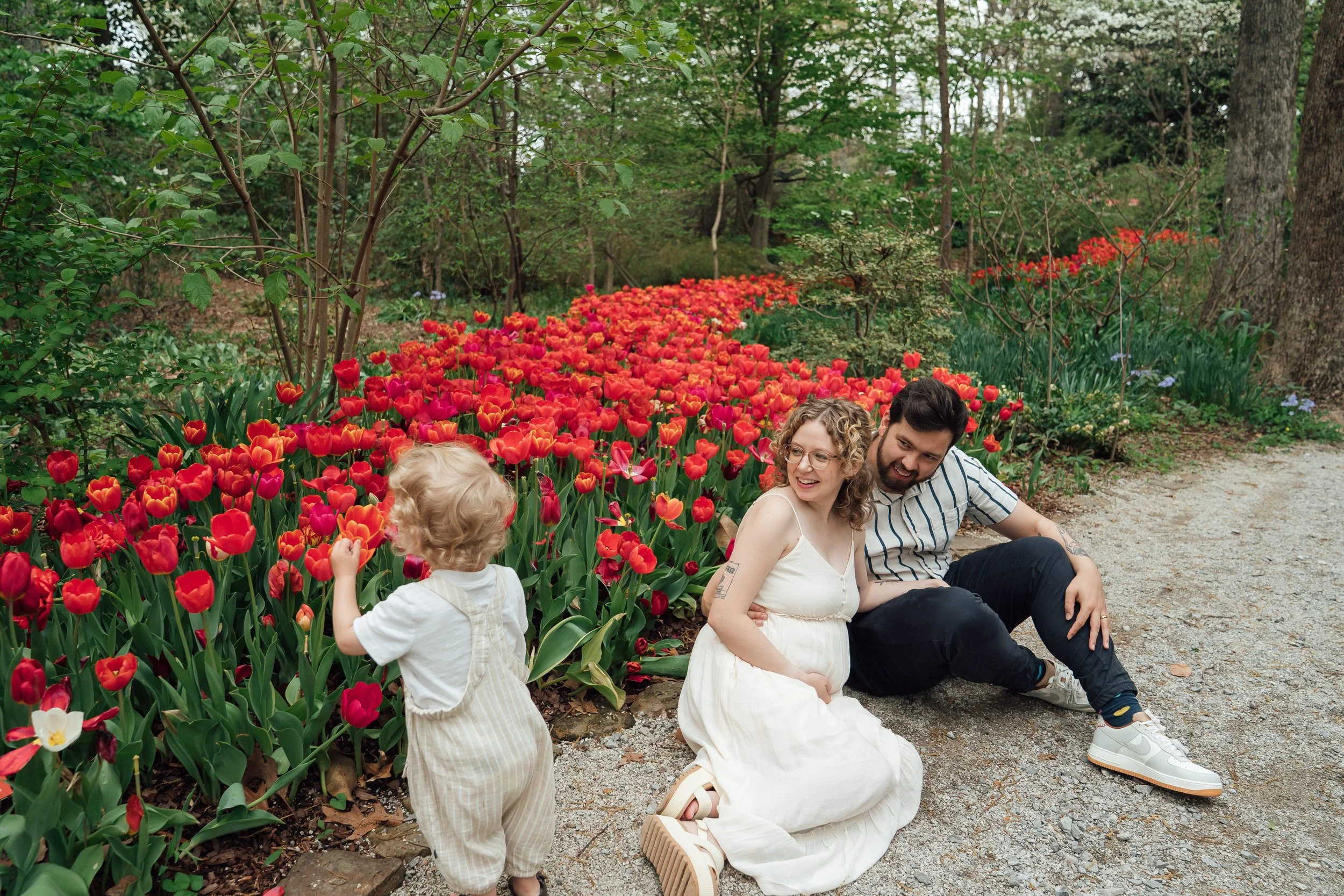 thewarmtharoundyou-dixon-gardens-tulips-family-myers--75.jpg