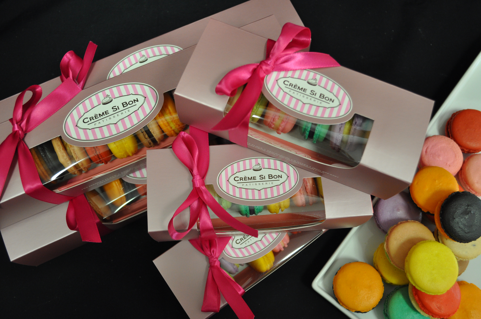 Macaron gift boxes