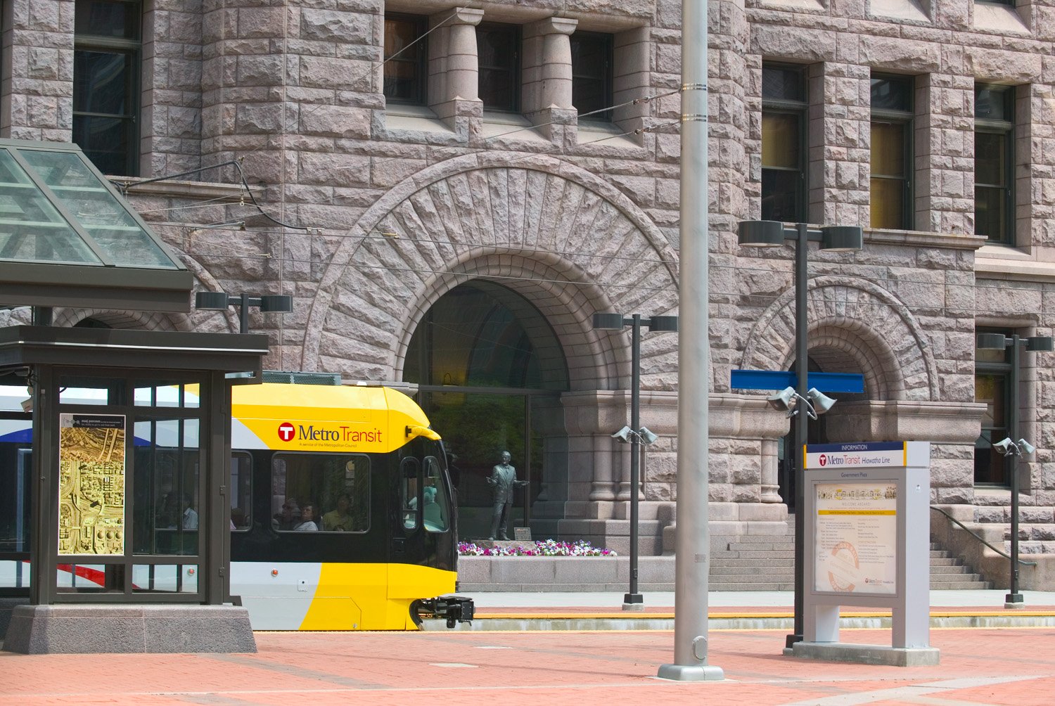 light_rail_470.jpg