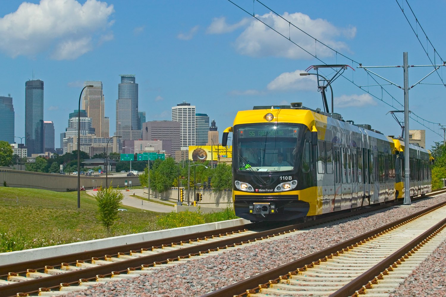 light_rail_476.jpg