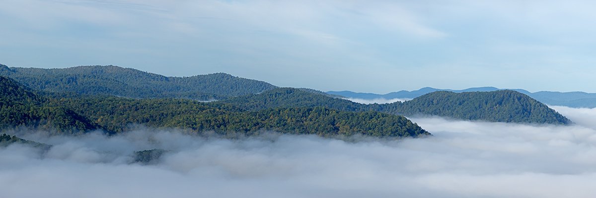  Fog in the Valley, Blue Ridge Mountains - 2029_NC1025 