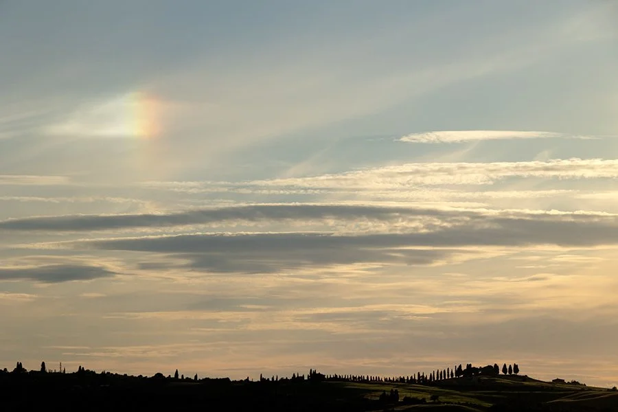  Sundog sky, Val D'Orica, Tuscany, Italy - 122668_IT 