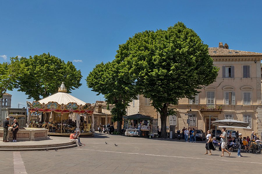  Piazza Santa Chiara in  Assisi, Umbria, Italy - 130754_IT 