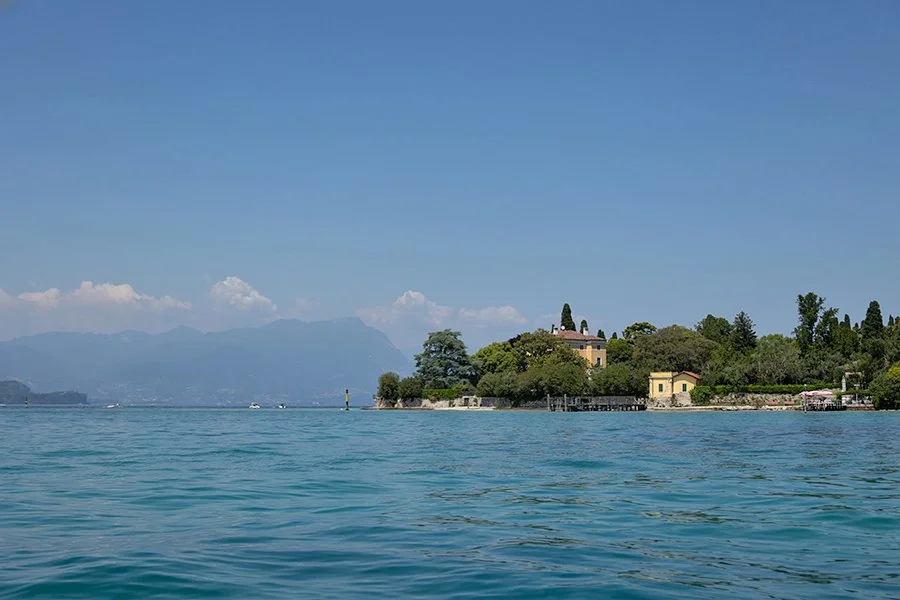  Lake Garda in northern Italy - 133458_IT 