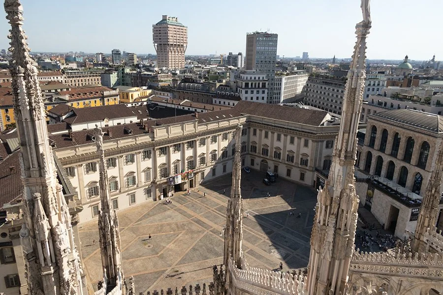  Piazza del Duomo - Milan, Italy - 140704_IT 