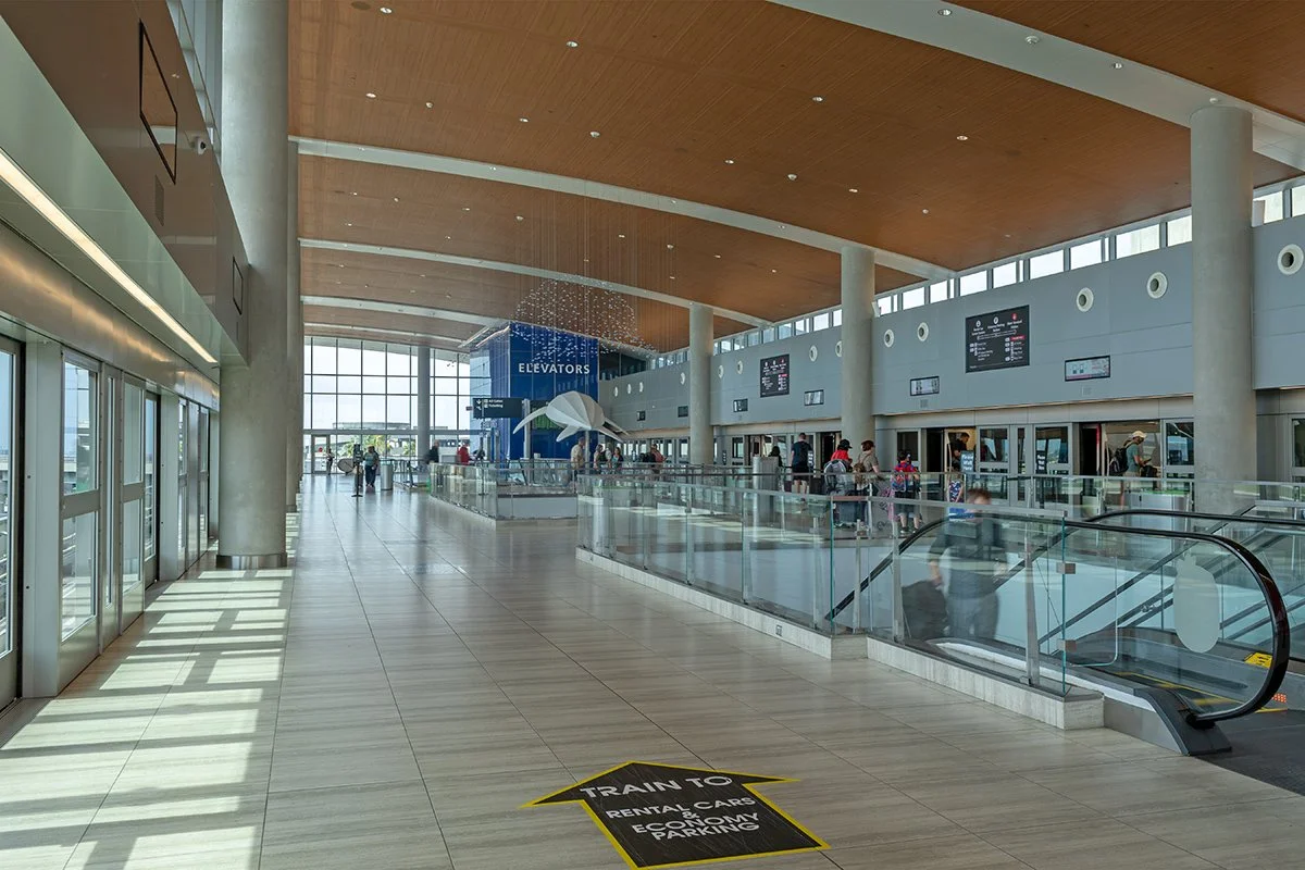  Trains to Economy Parking / Rental Cars  38196_TPA726 
