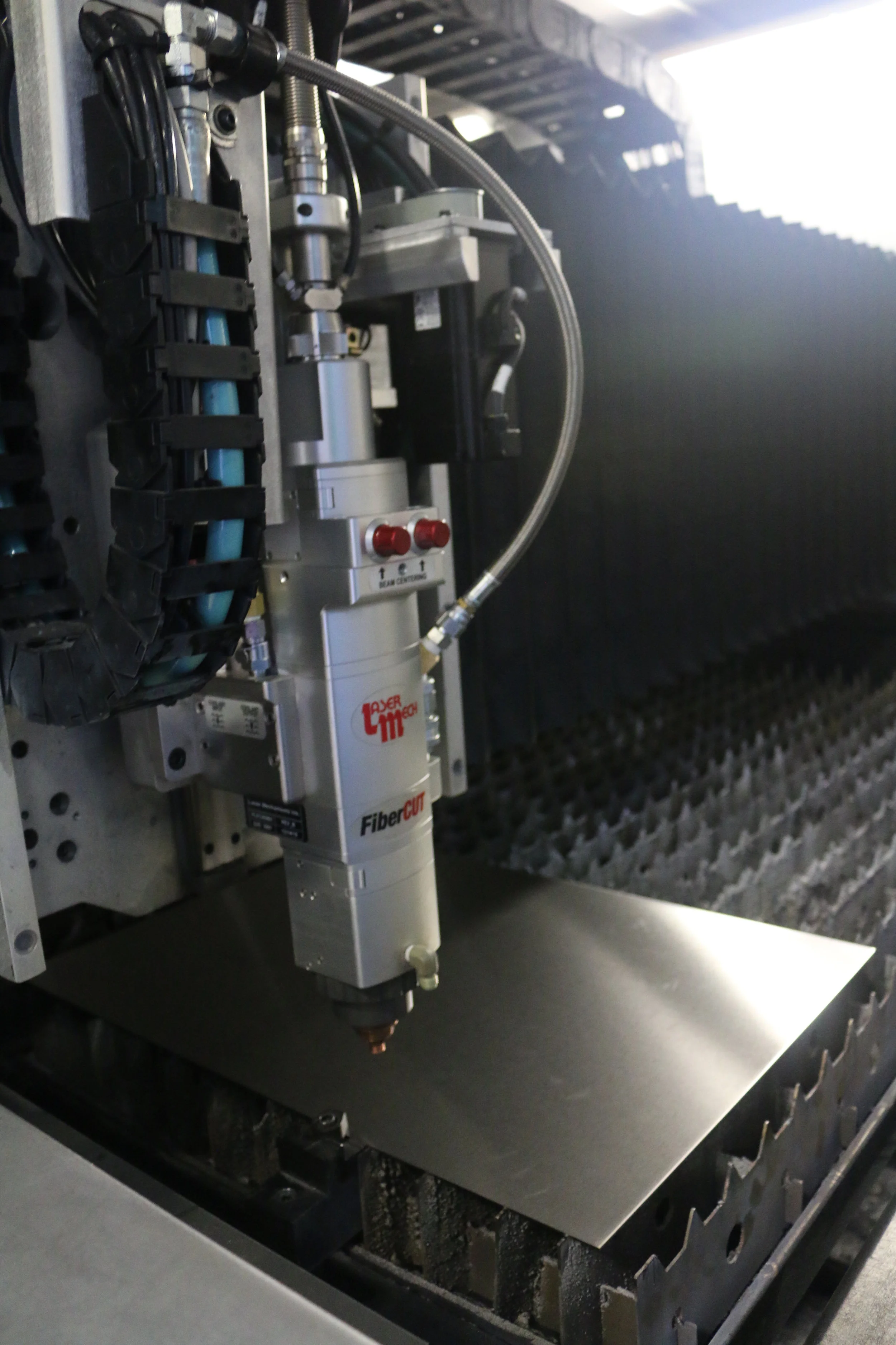 CL900 Series Fiber Laser Cutting System — Cincinnati Incorporated