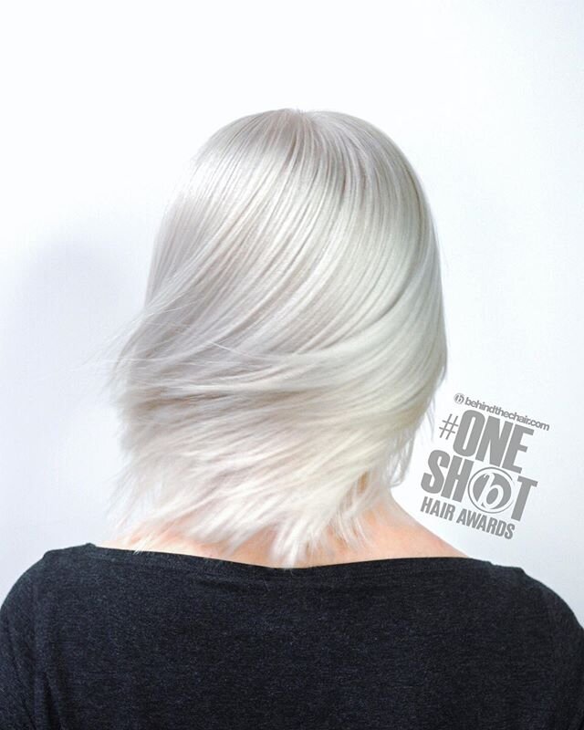 Arctic Storm🌬
Who wants to know the formula for this one?🤍 We just switched her toner to SEQ!
.
#reneelalondehair #platinumhair #icyplatinum #bobhaircut #shorthair #nothingbutpixies #dahair #imallaboutdahair #whiteblonde #whitehair #brightplatinum 