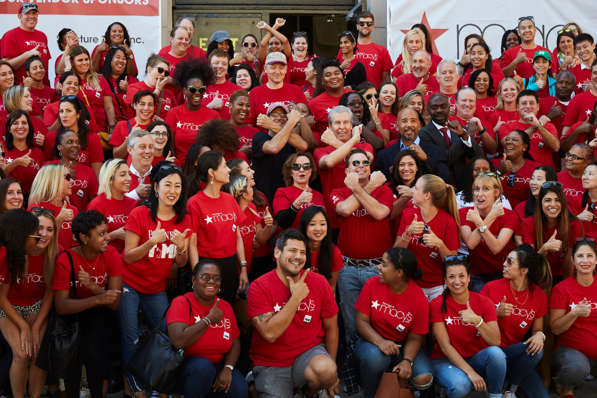 MACYSGiveBack_020.jpg