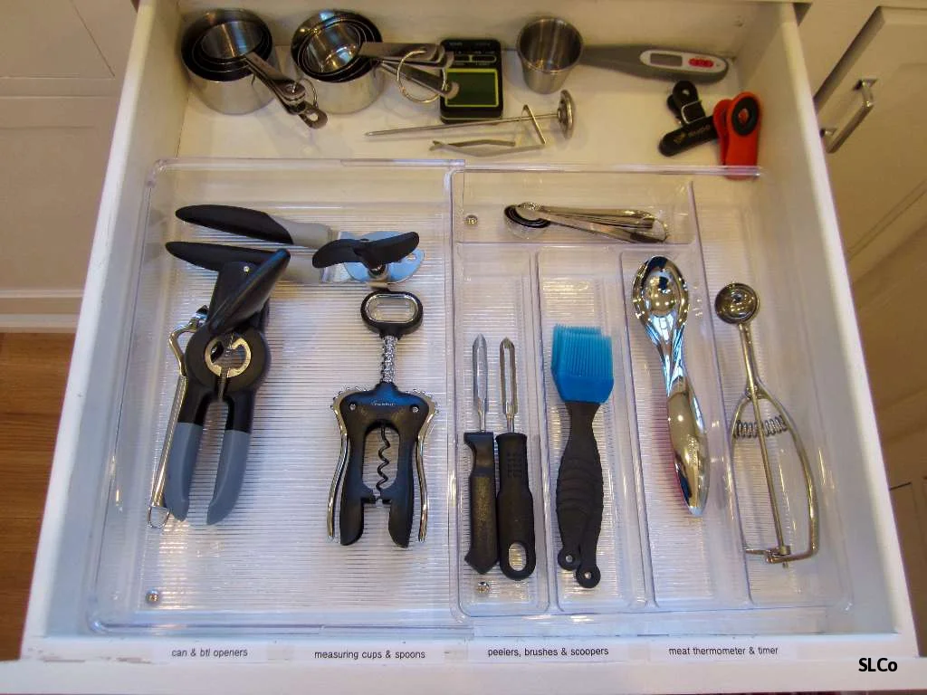 By using discreet labels, both the guests and the cleaners know what they should expect to find in the drawers and cupboards.