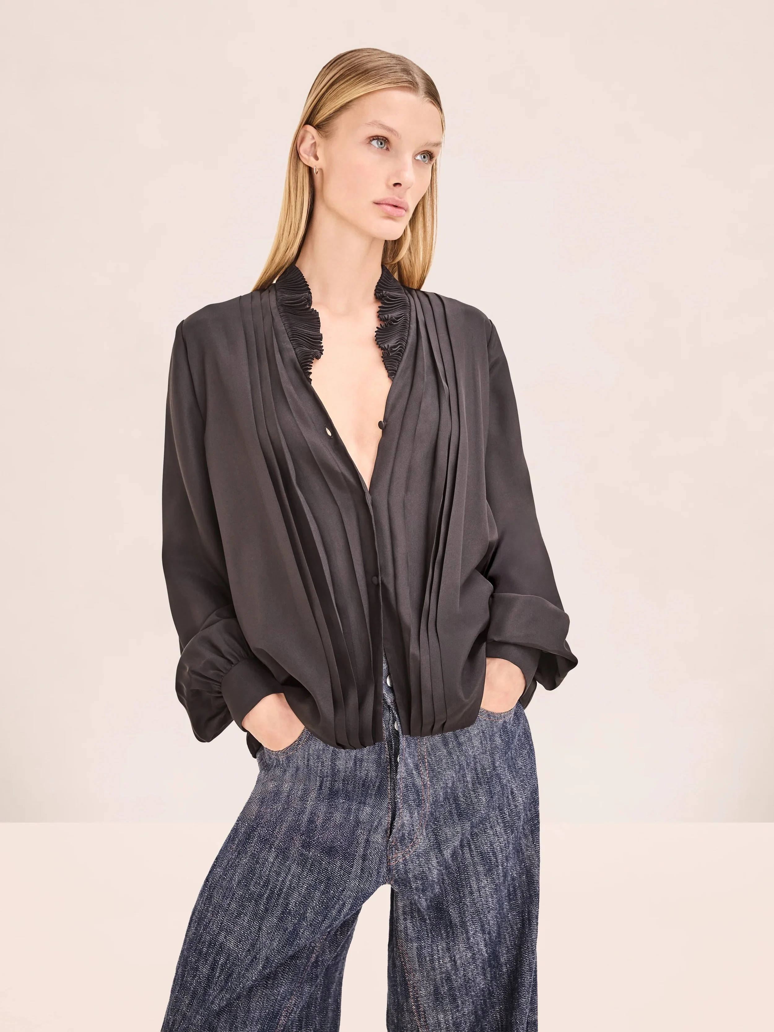 vina top black1.jpeg