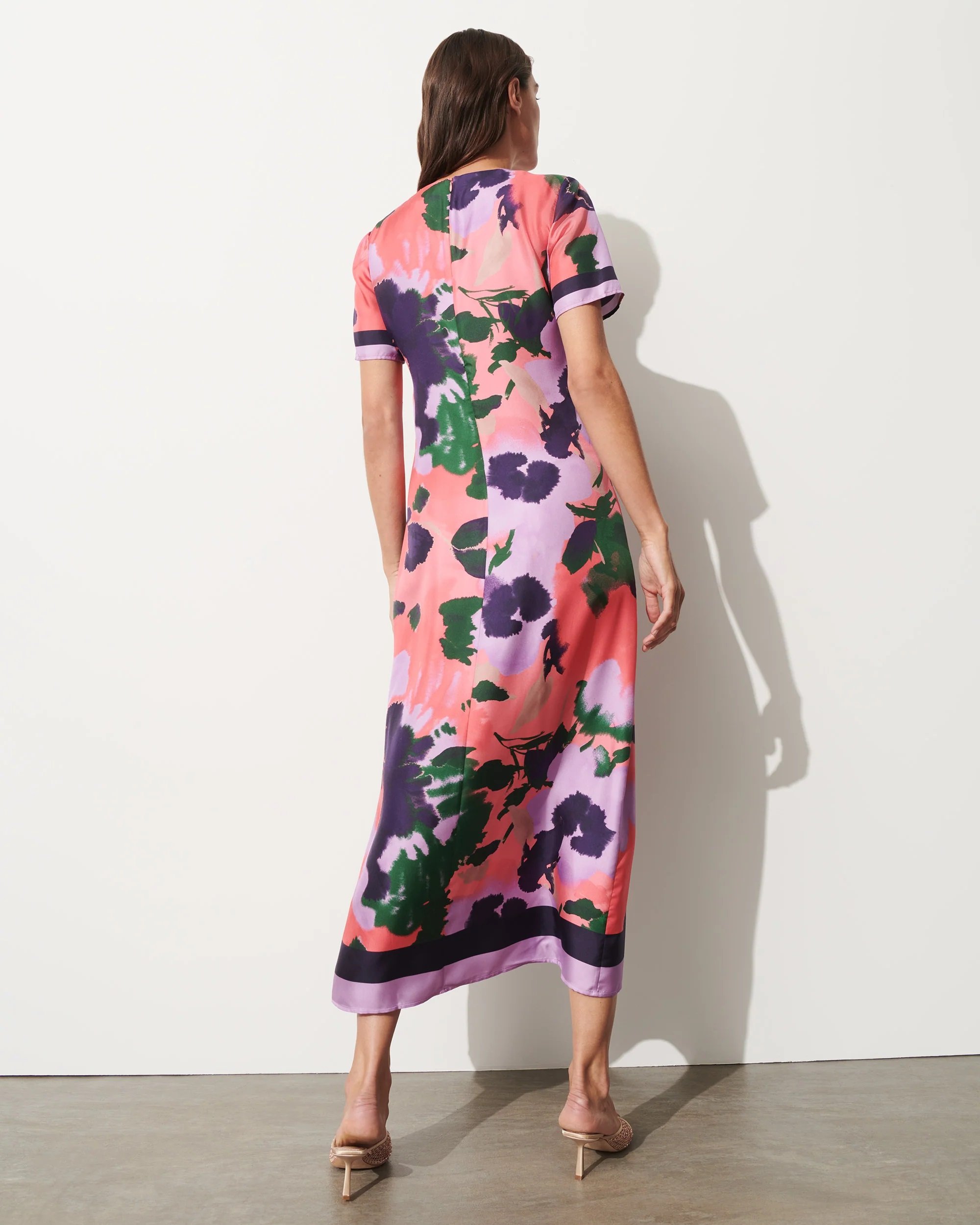 S25DR13110_BESSIEDRESS_PRESSEDPETALSUNSETCORAL_3.jpg