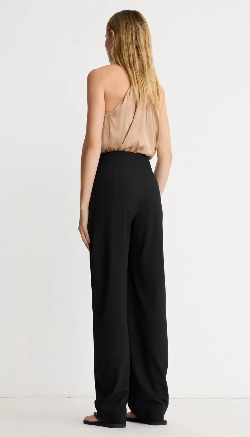 SP26034-Tapered-Pleated-Pant-Raven_03079_alt1.jpeg