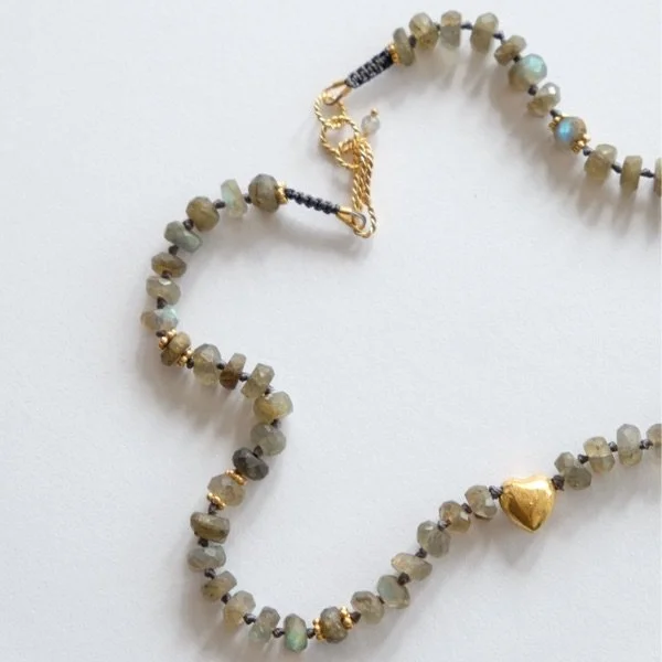 visna small heart neck2.jpeg