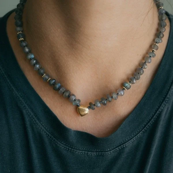 visna small heart neck 3.jpeg