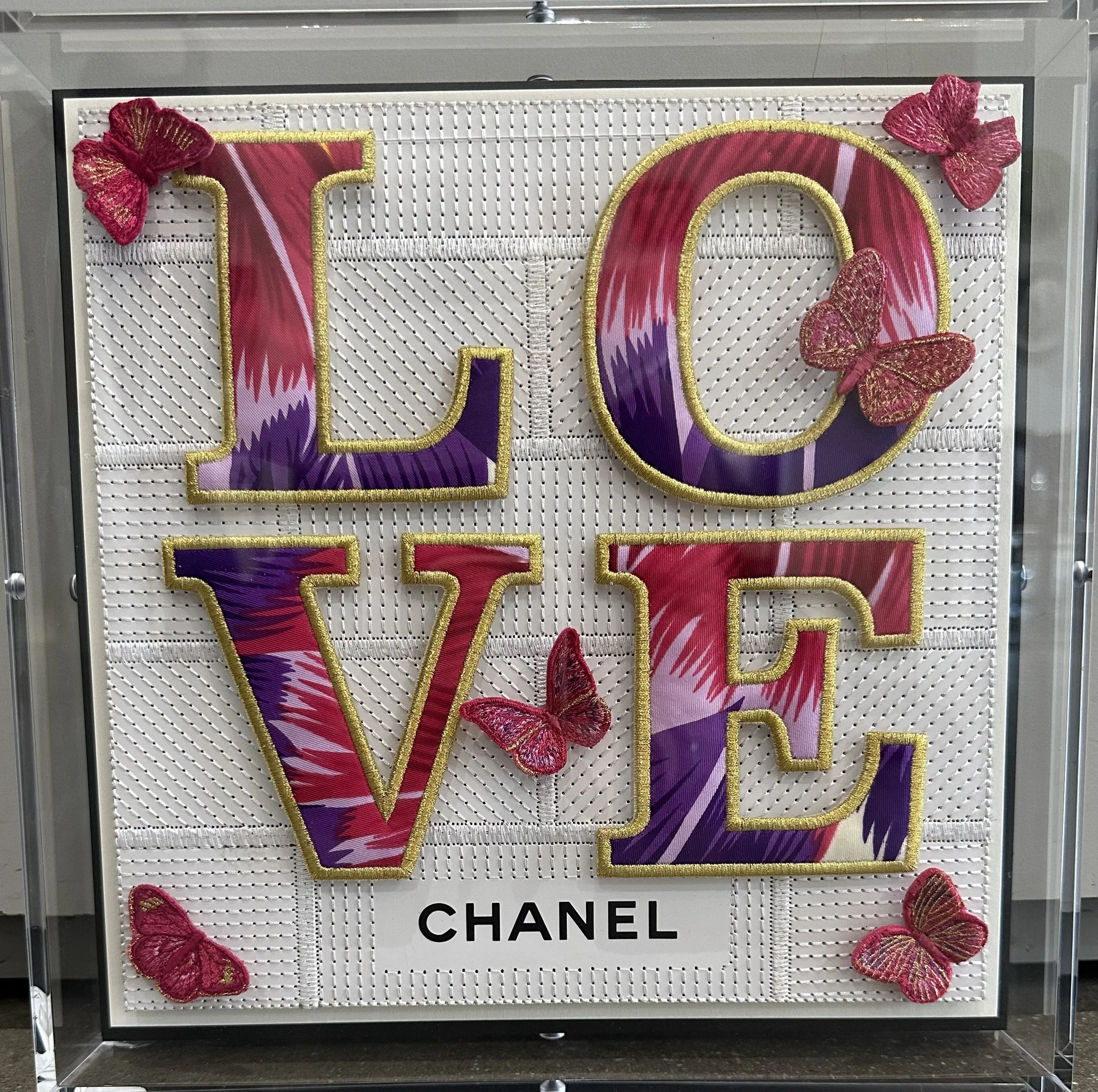 STEPHEN WILSON DESIGN CHANEL WHITE LOVE 12X12