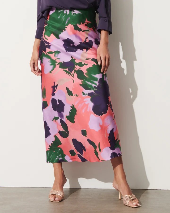 S25SK32510_JULITASKIRT_PRESSEDPETALSUNSETCORAL_1_720x.jpg