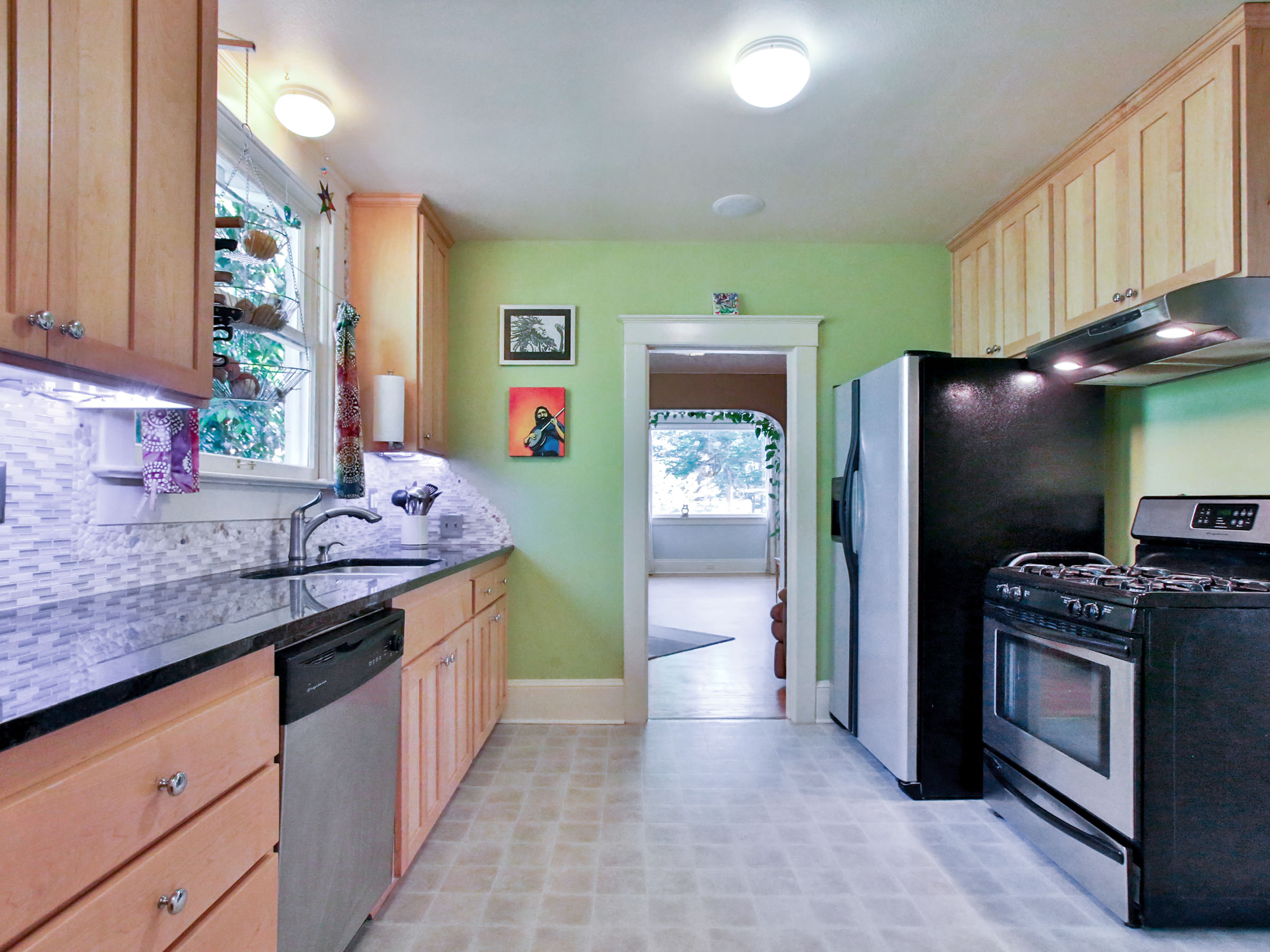 823 NE Simpson St - Portland - 13.jpg
