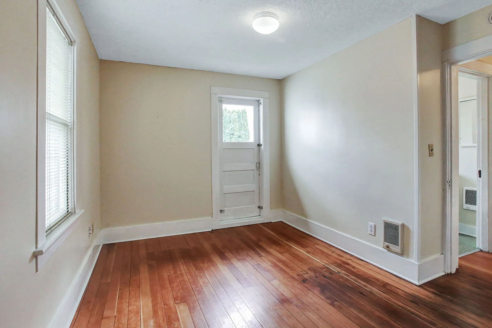 4122 SE 26th Ave - Portland- 32.jpg
