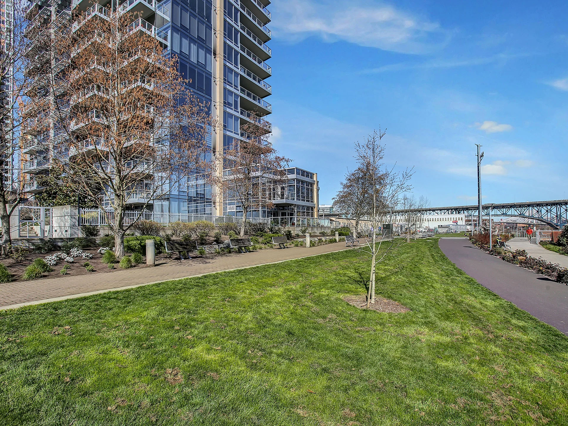 3570 SW River Pkwy - Portland - The Meriwether - 024.jpg