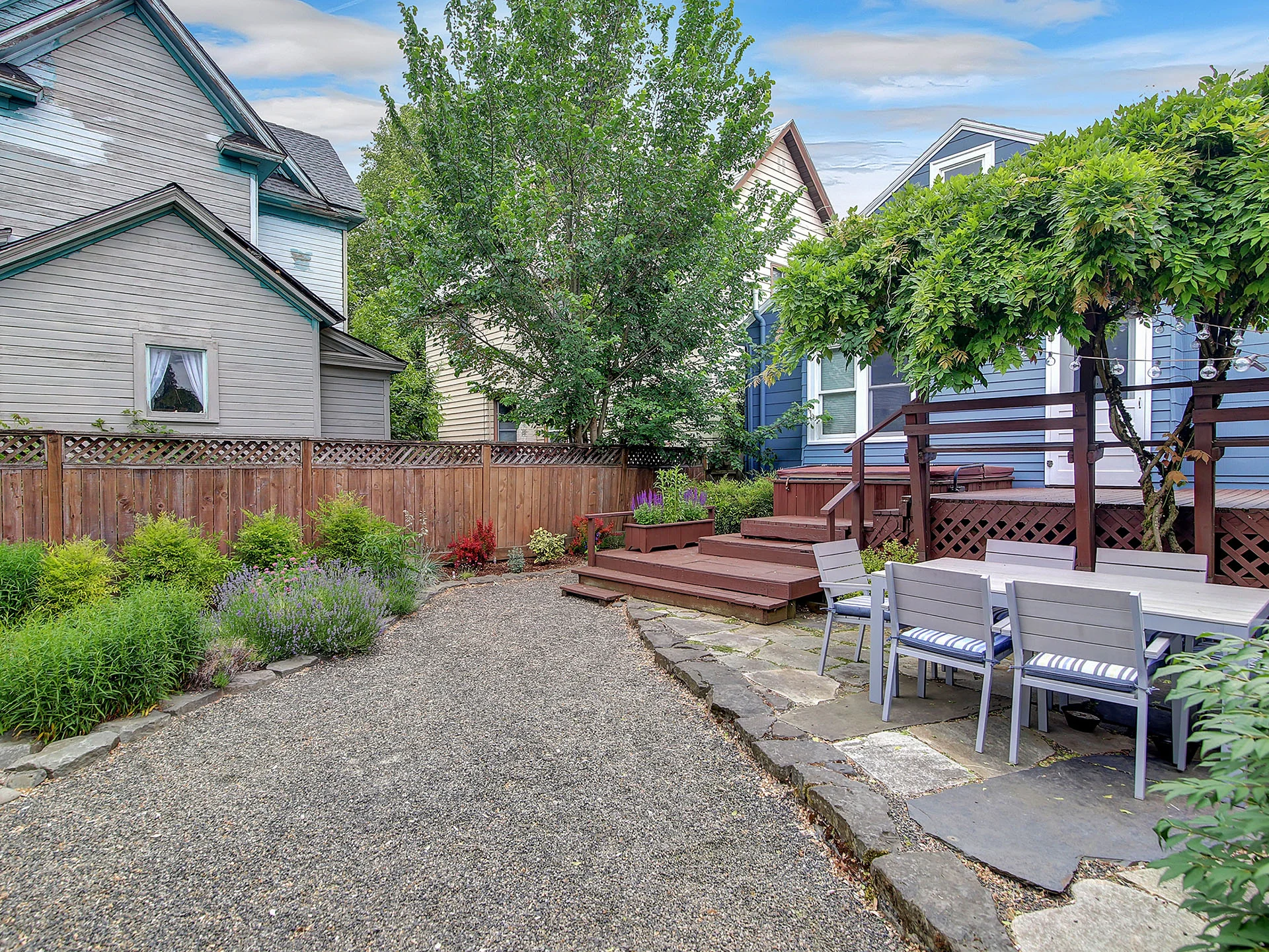 3437 SE Washington St - Portland- 37.jpg