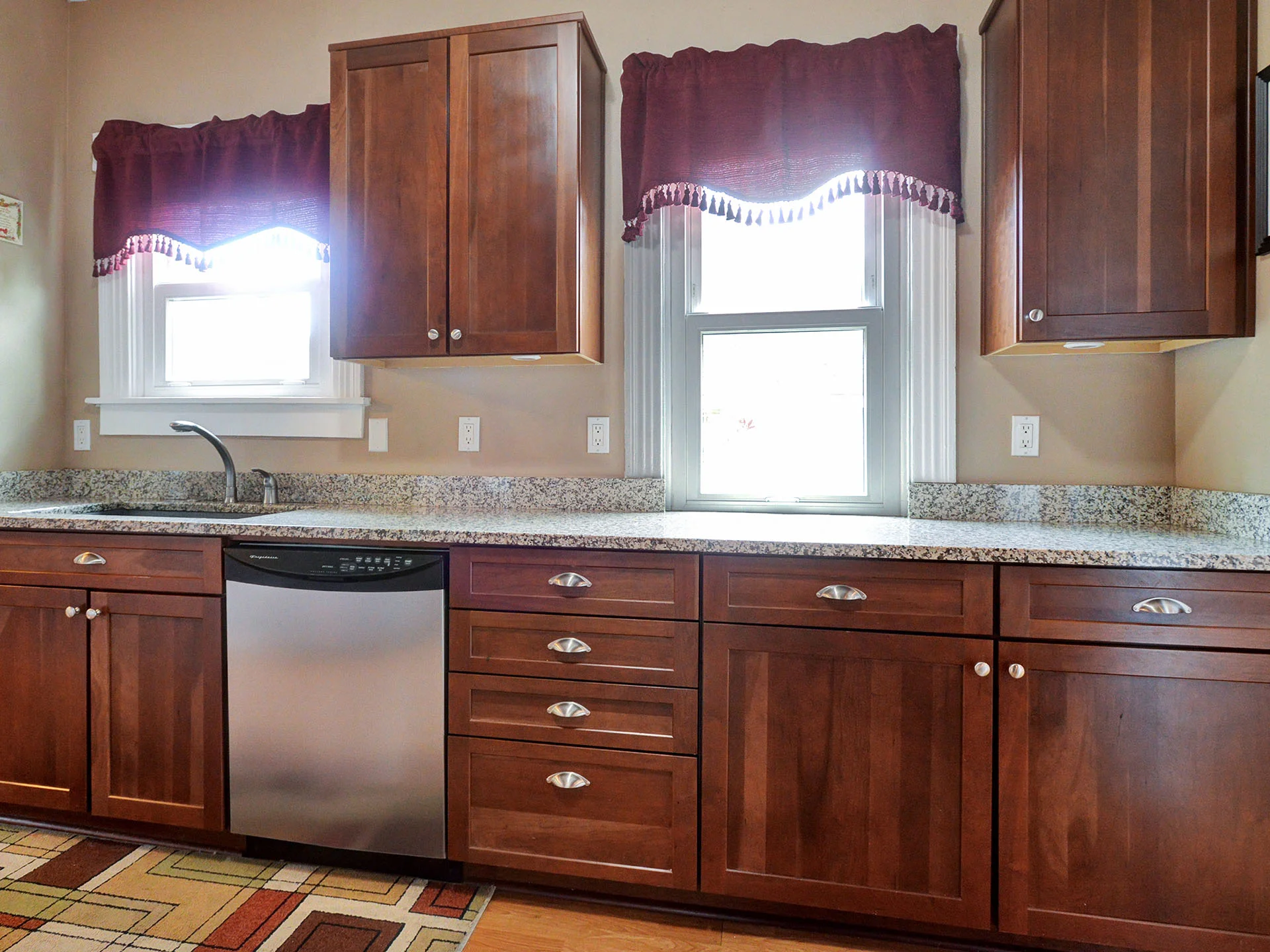 5272 N Princeton St - Portland- 09.jpg
