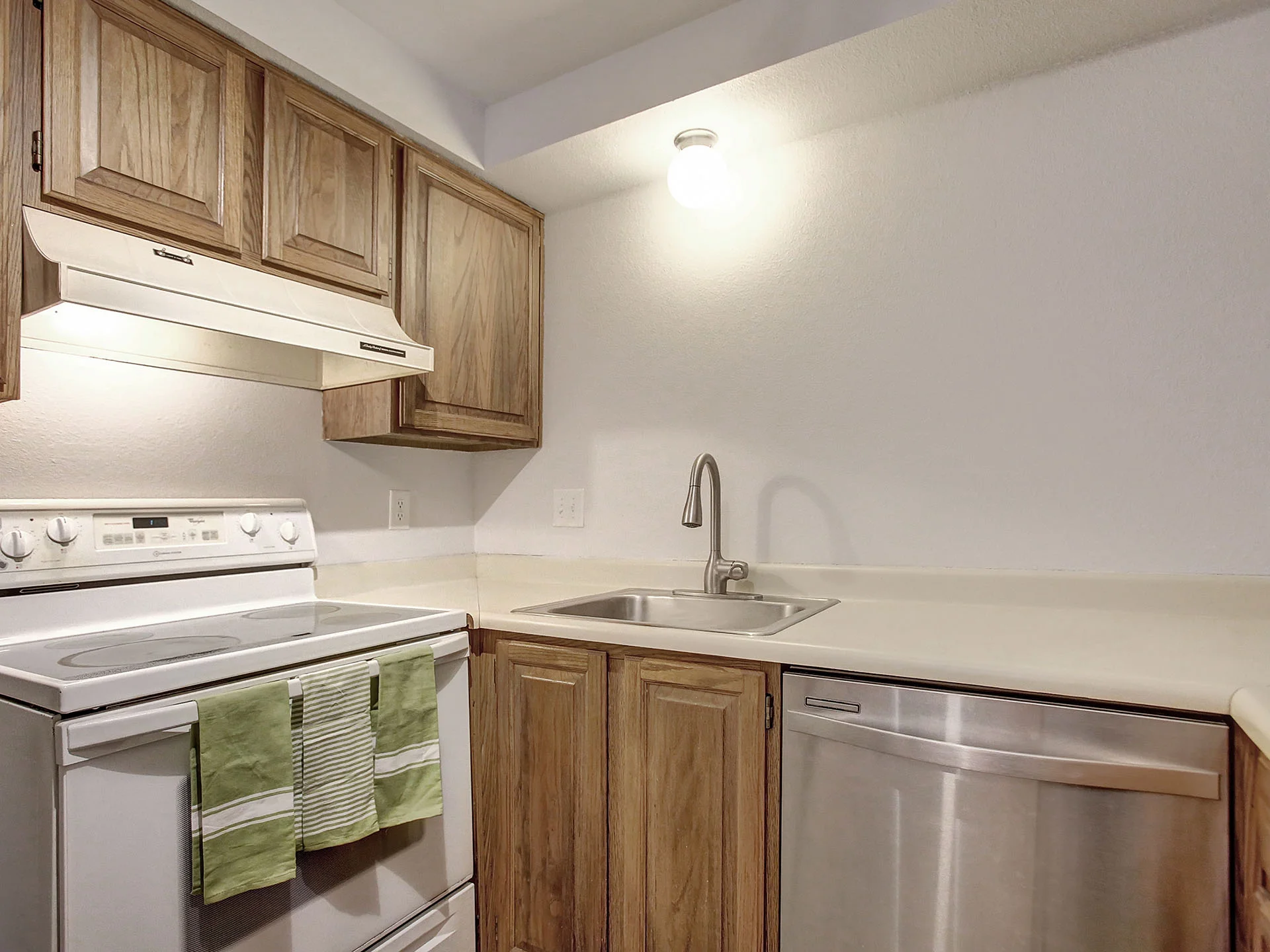 5521 SW Multnomah Blvd - Portland - 16.jpg