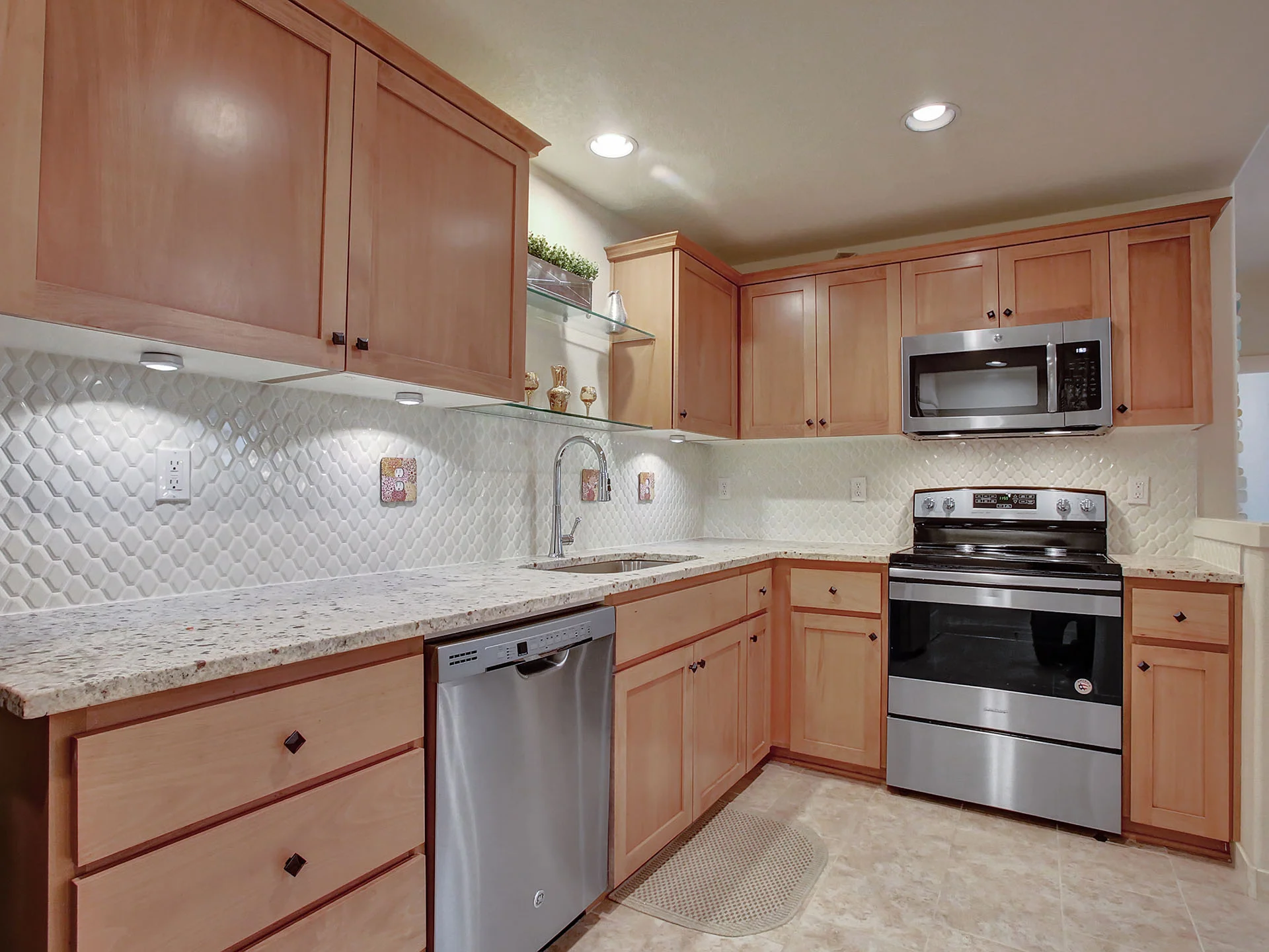 625 NE Newstead Ln - Hillsboro - 10.jpg