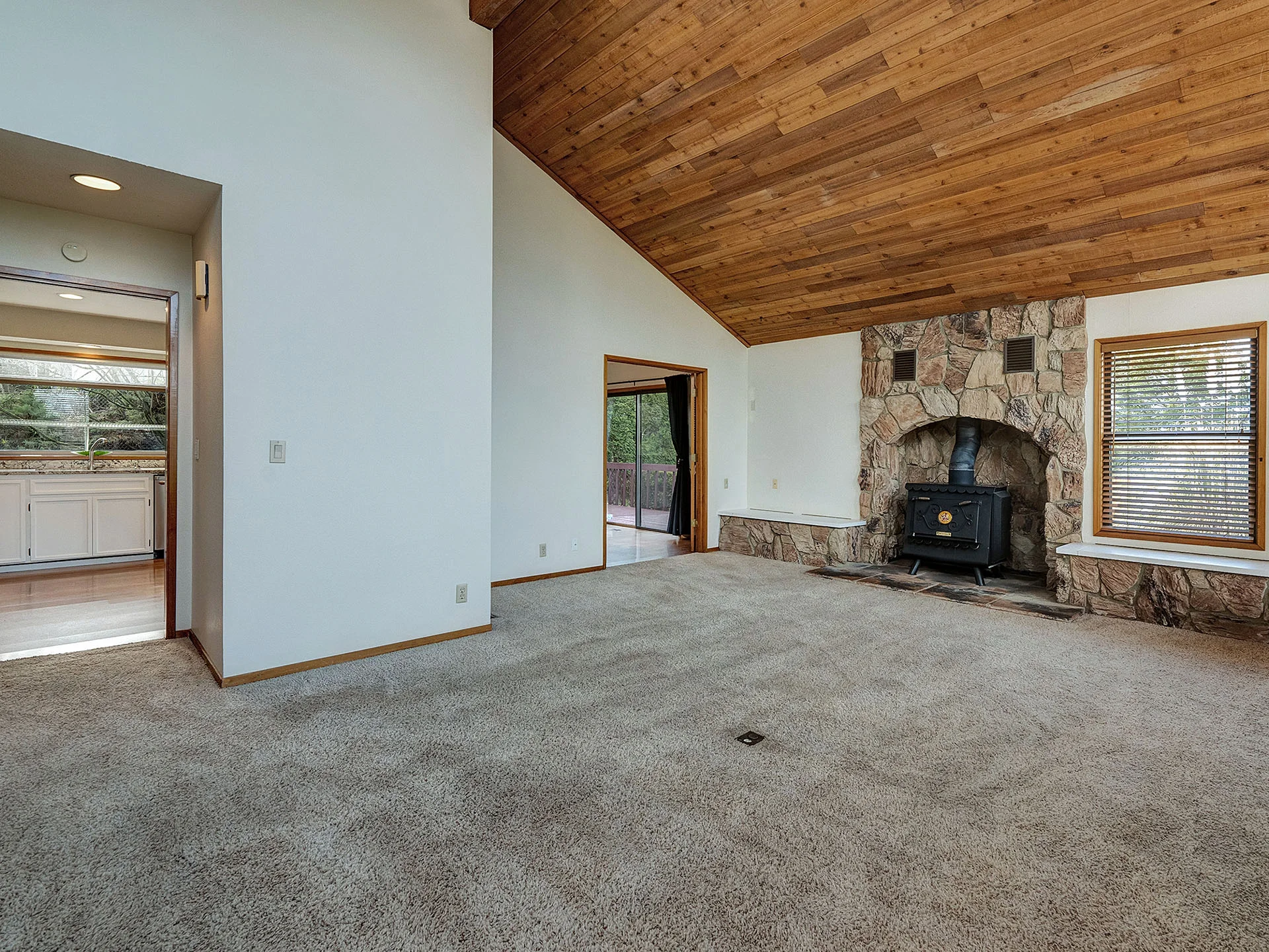 9710 SE Crystal View Dr - Portland- 17.jpg