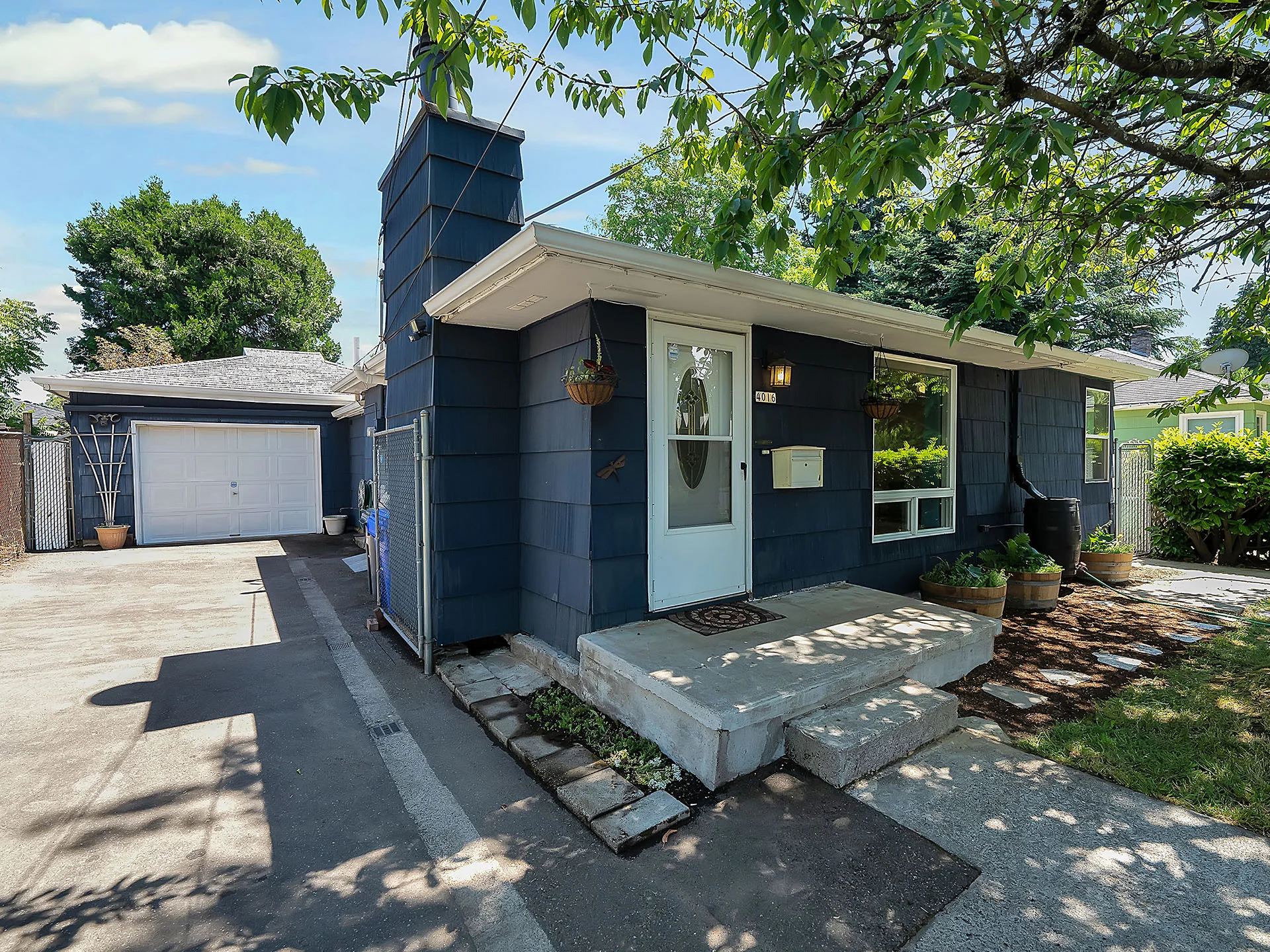 4016 SE 72nd Ave - Portland-03.jpg