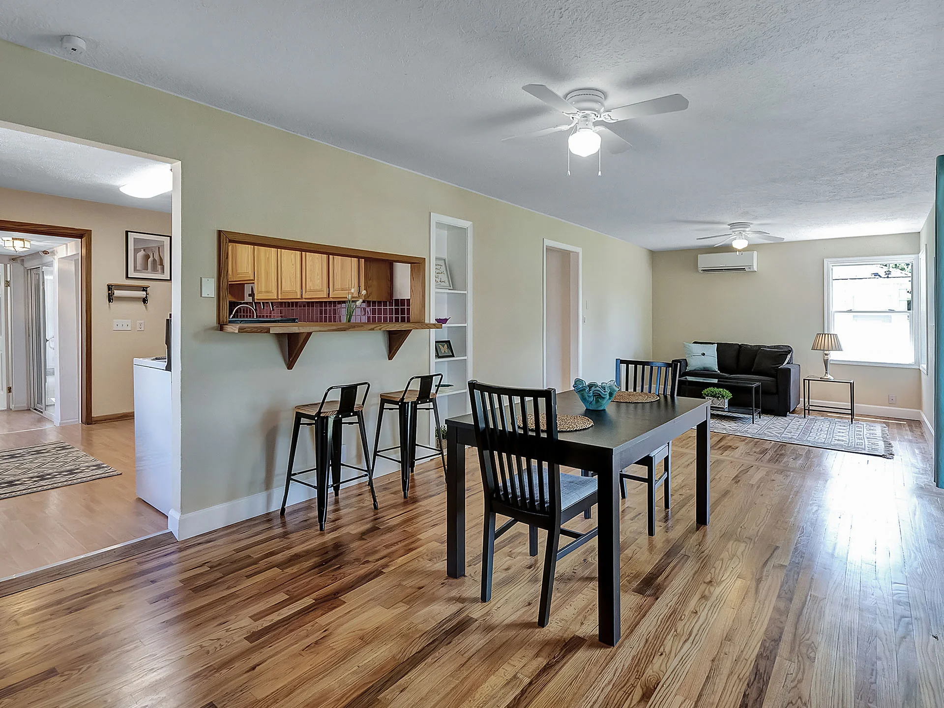 4016 SE 72nd Ave - Portland-06.jpg