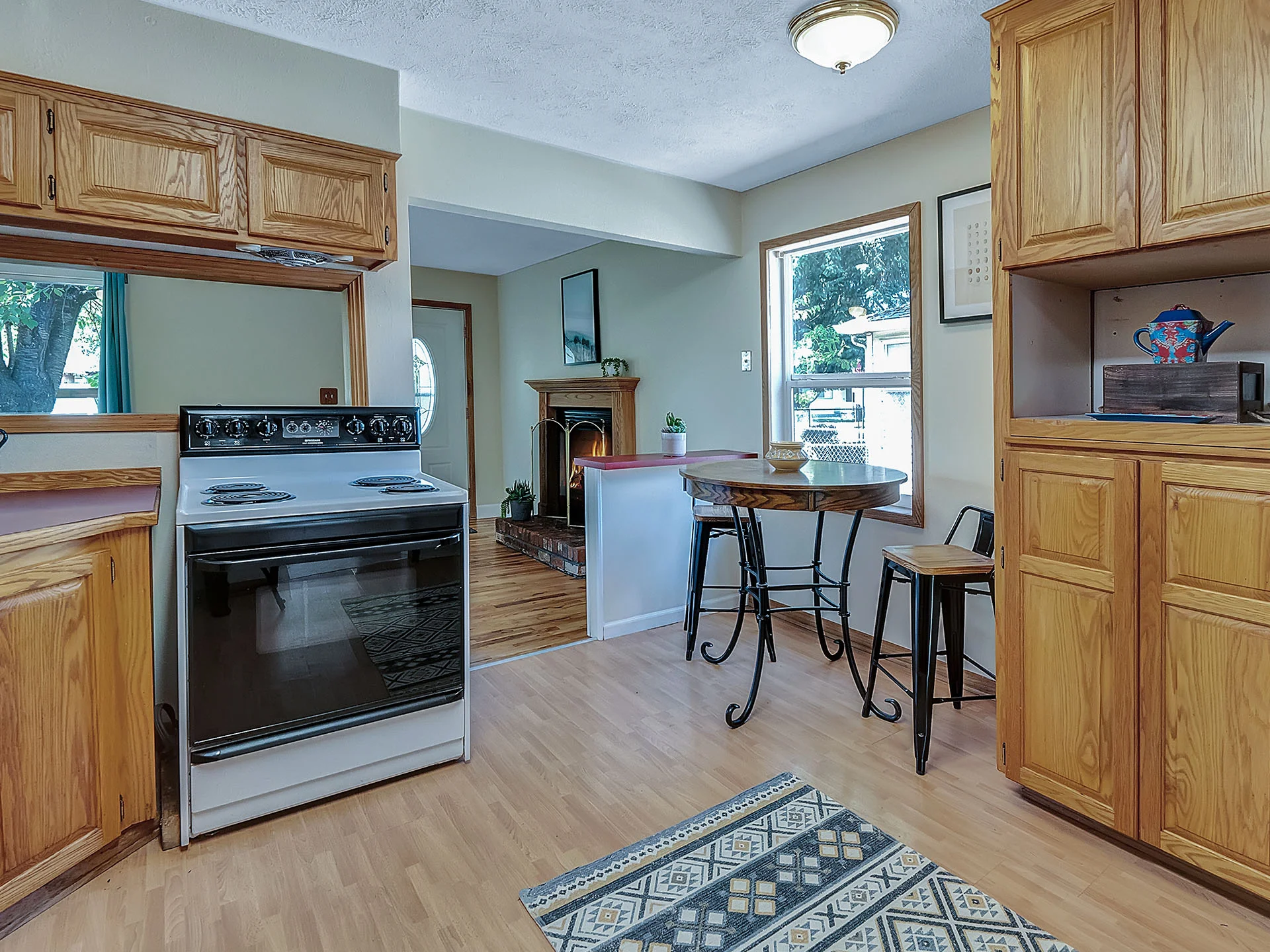 4016 SE 72nd Ave - Portland-14.jpg