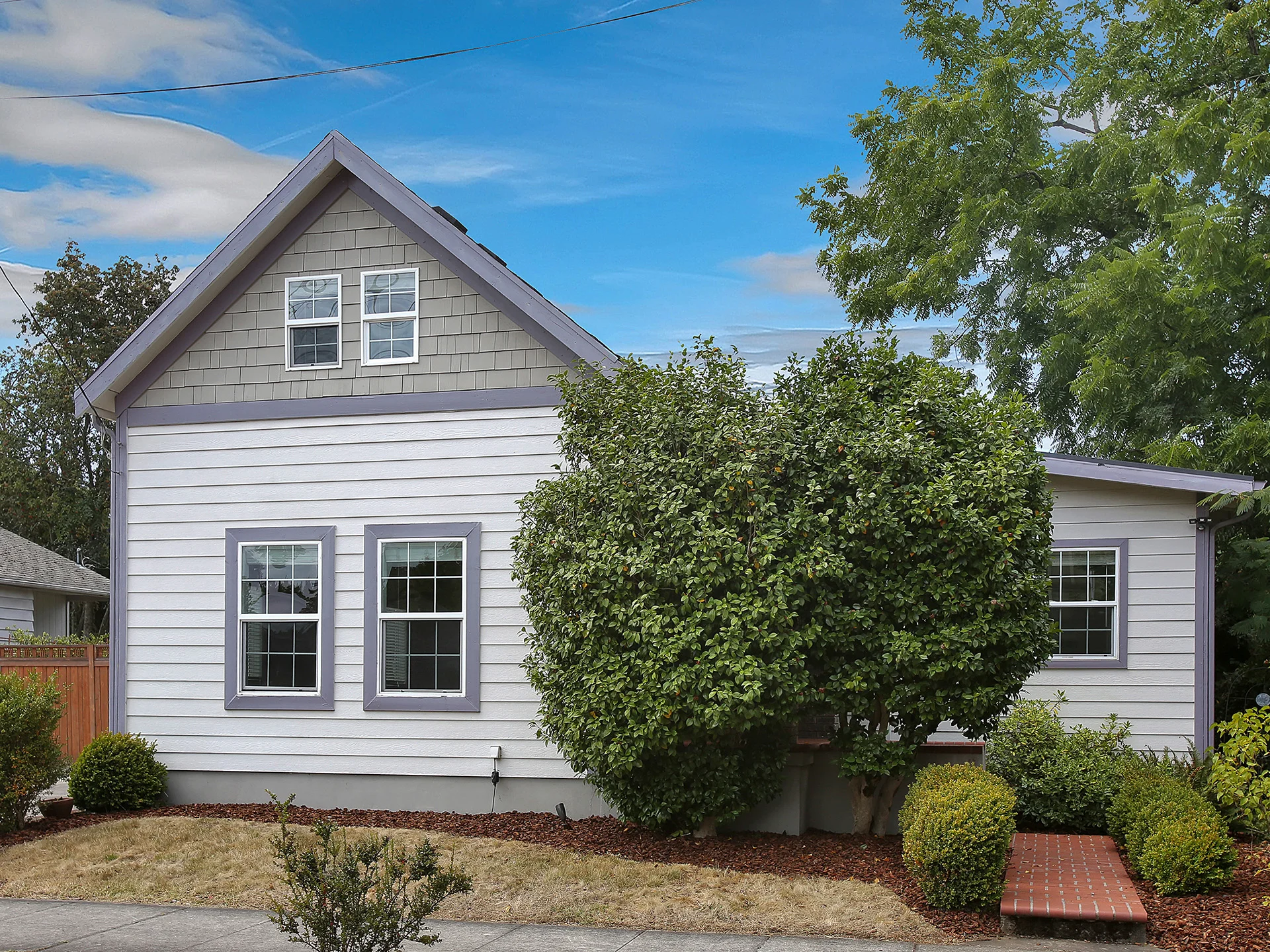 209 NE 74th Ave - Portland - 01.jpg