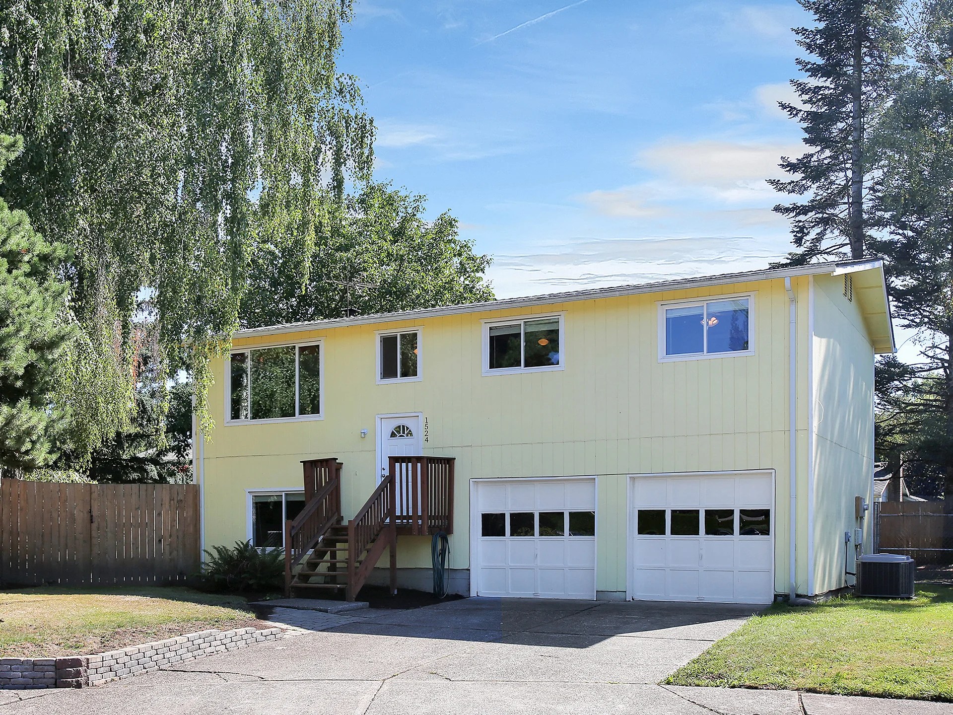 1524 NE La Mesa Pl - Gresham - 02.jpg