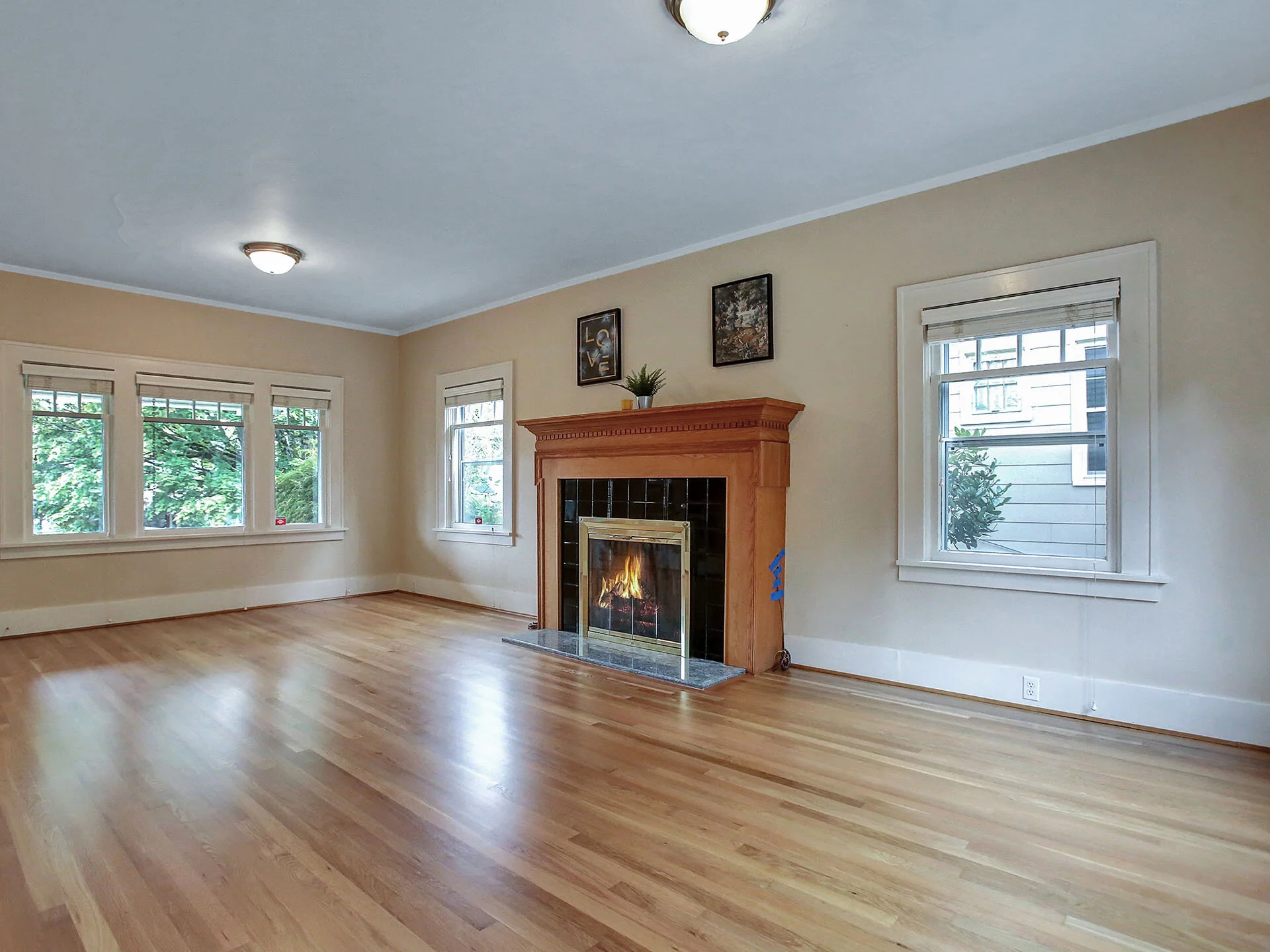 3553 SE Stark St - Portland-09.jpg