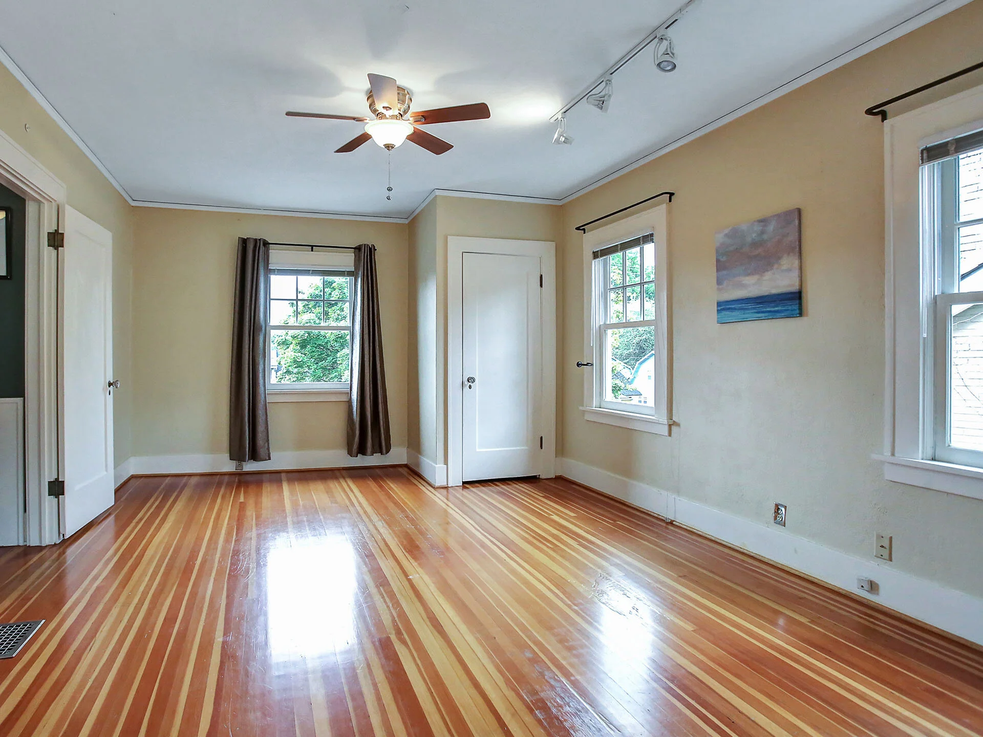3553 SE Stark St - Portland-19.jpg