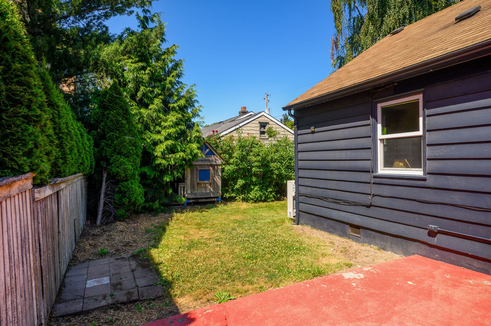 25-web-or-mls-5525 NE 45th Ave-25.jpg