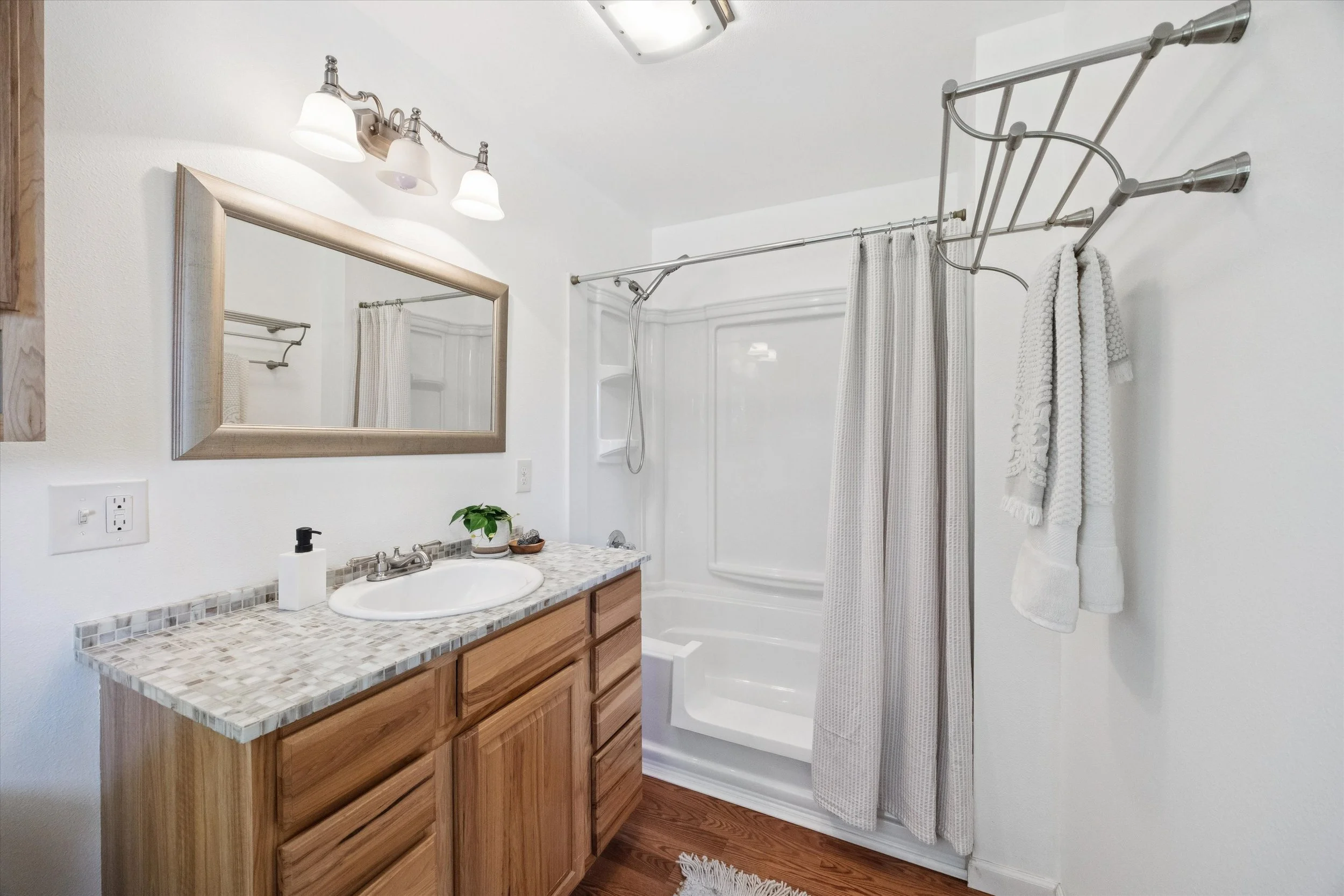 22-SE Glen Echo Ave, Milwaukie - 20260408 - 106.jpg