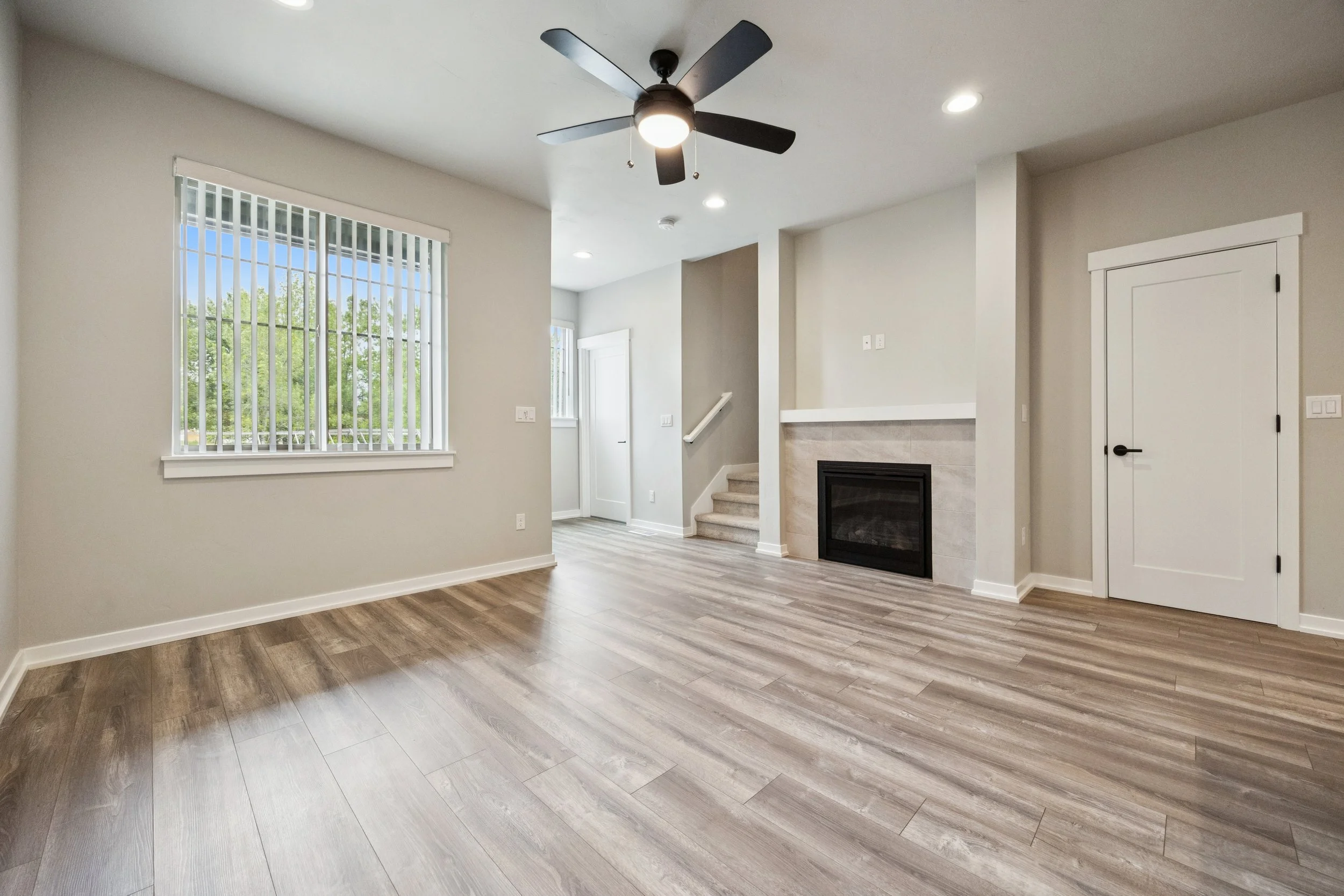 11-SE Vermont St #298, Hillsboro - 20260515 - 046.jpg