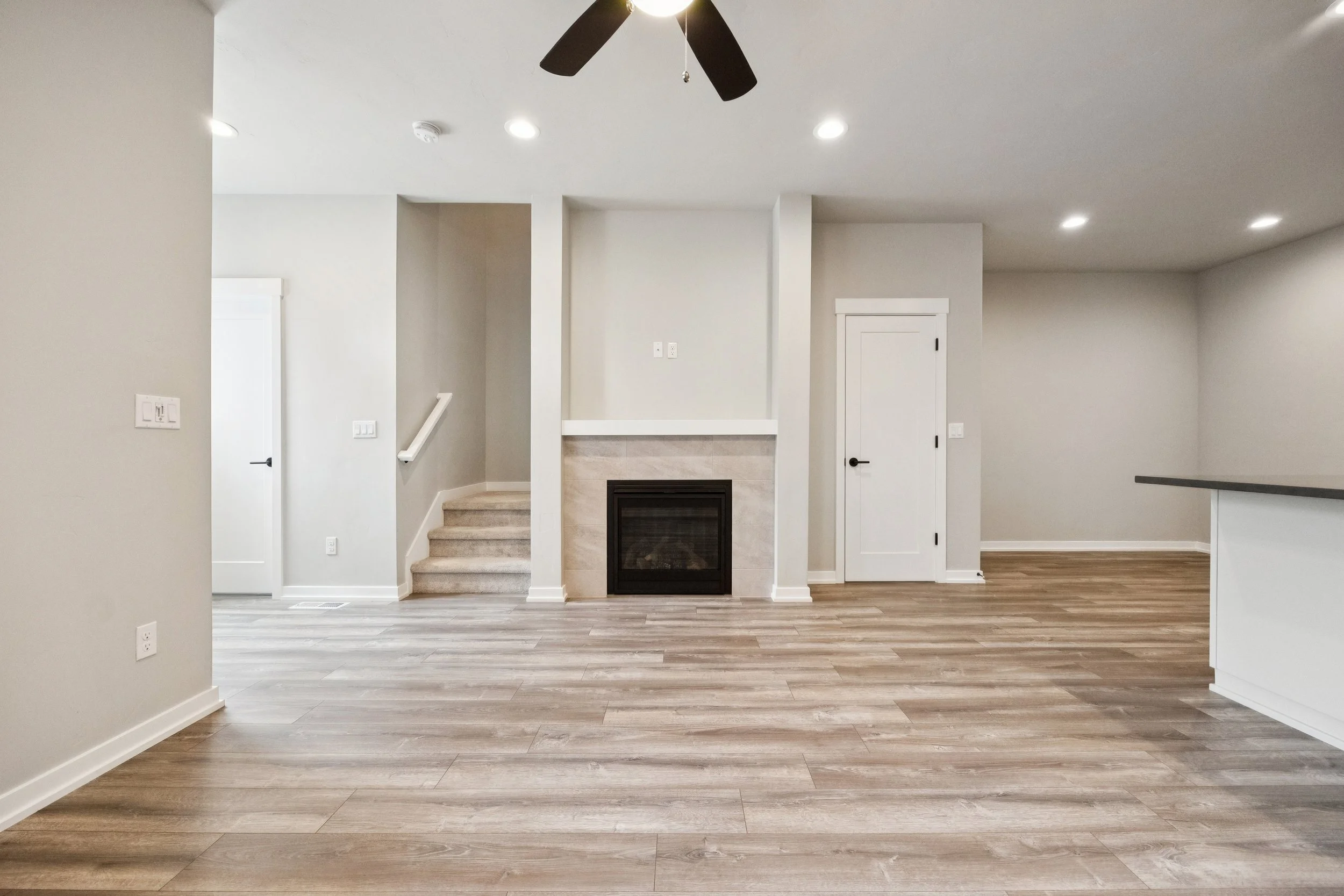 13-SE Vermont St #298, Hillsboro - 20260515 - 056.jpg