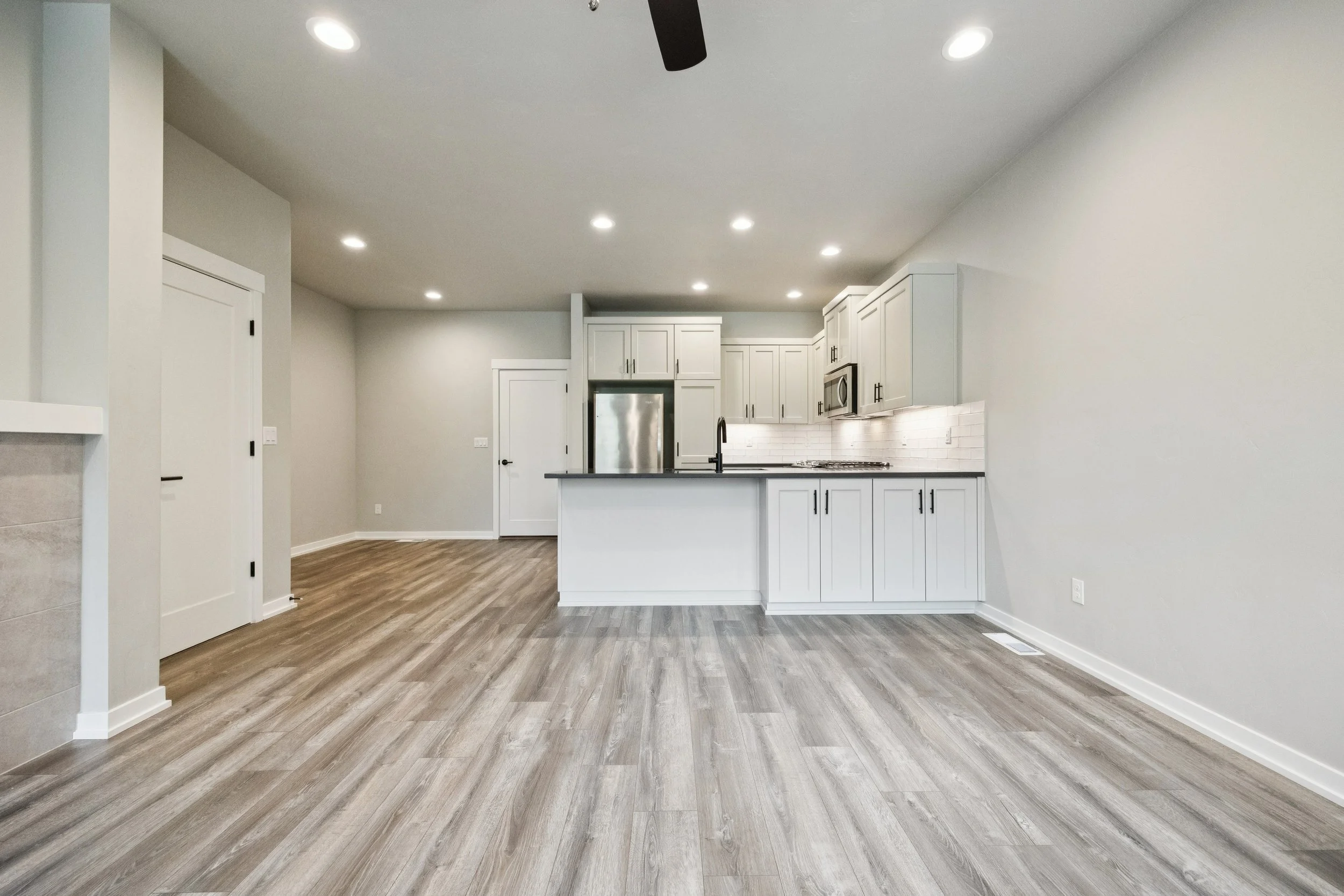 14-SE Vermont St #298, Hillsboro - 20260515 - 061.jpg